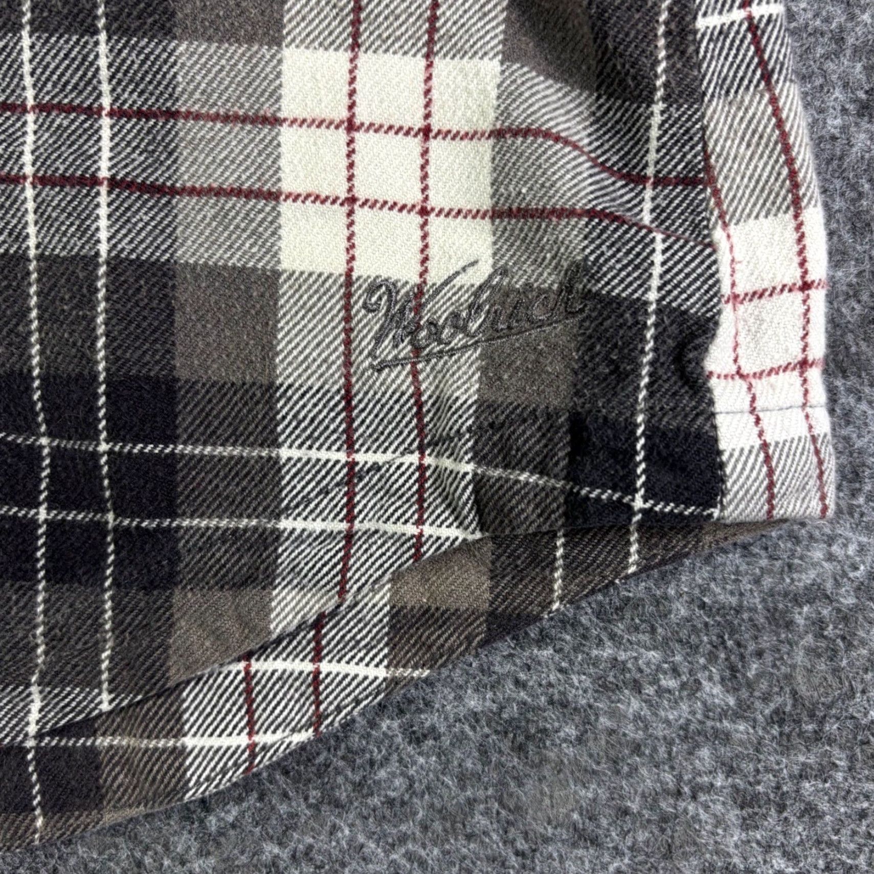 Vintage Woolrich Plaid Flannel Shirt Gray Black White Long Sleeve Button Up L Womens Casual Workwear Permission: Alice in Wonderland Theme Size L / US 10 / IT 46 - 6 Thumbnail