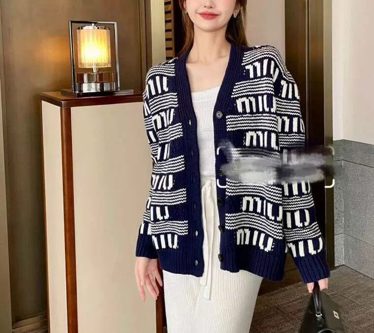Miu Miu MIUMIU full print cardigan 38 Size XS / US 0-2 / IT 36-38 - 6 Thumbnail