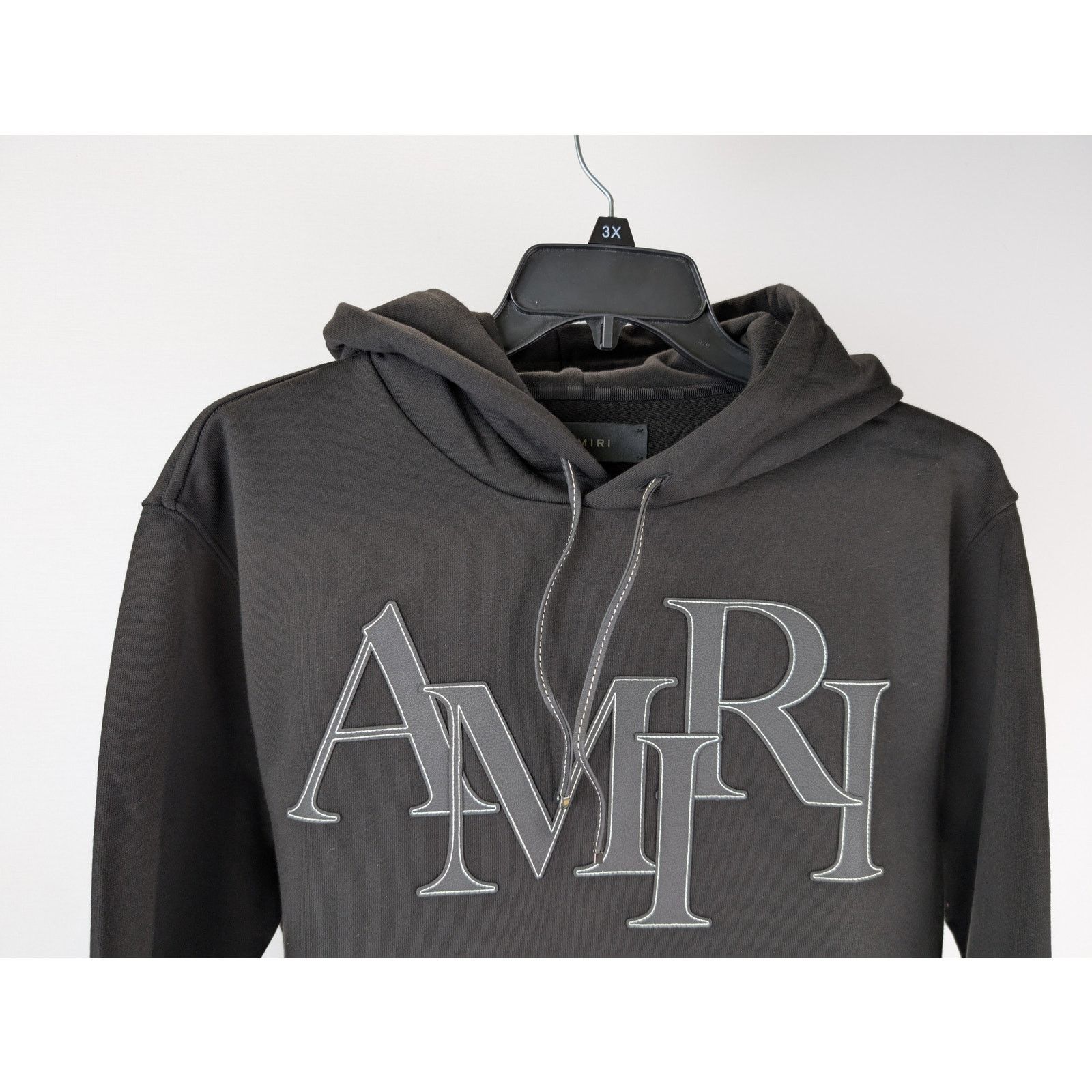 Amiri o1rshd1 Q:2 / Applique Logo Hoodie in Black Size US S / EU 44-46 / 1 - 3 Thumbnail