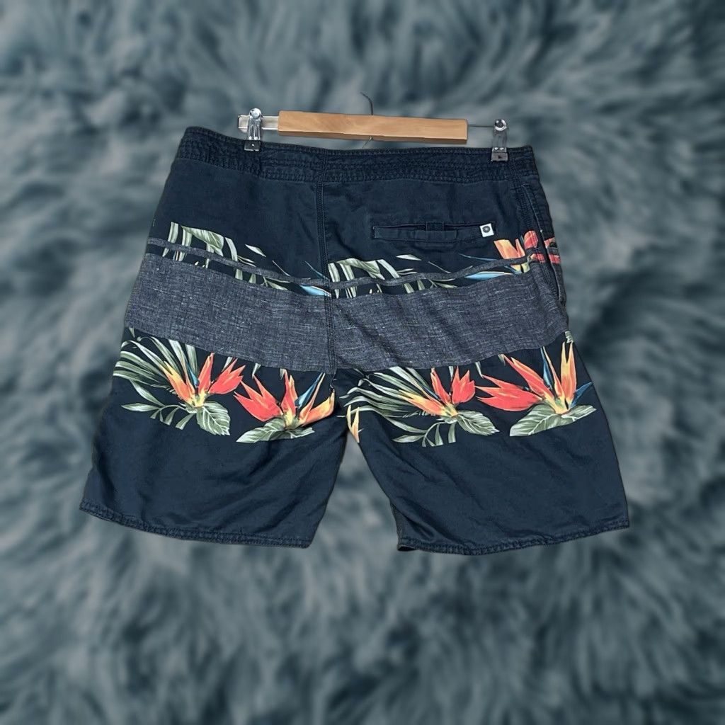 Rip Curl RIP CURL Swim Shorts Black Mens 32 Drawstring Elastic Waist Pockets Floral Beach Above-the-Knee Swim Bottom Men Size US 32 / EU 48 - 1 Thumbnail