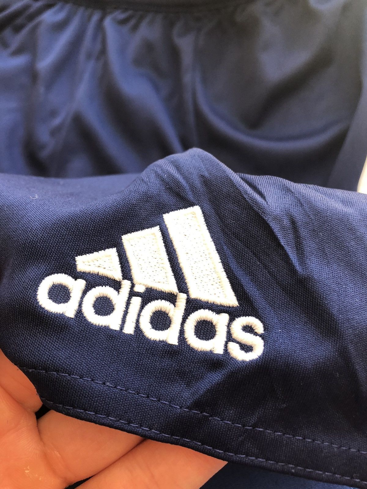 Adidas ADIDAS CLASSIC SPORT QUALITY LIGHT RUNNING SHORTS Size US 30 / EU 46 - 3 Thumbnail