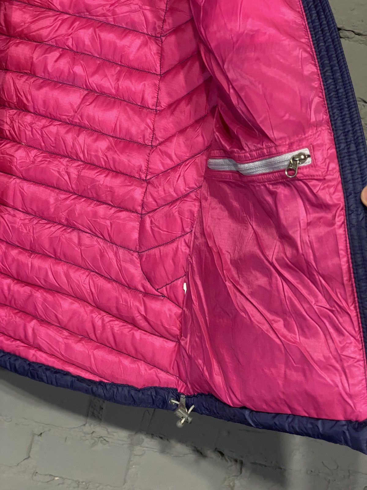 Rab × Vintage Rab vest puffer dark blue pink gorpcore S Size S / US 4 / IT 40 - 3 Thumbnail