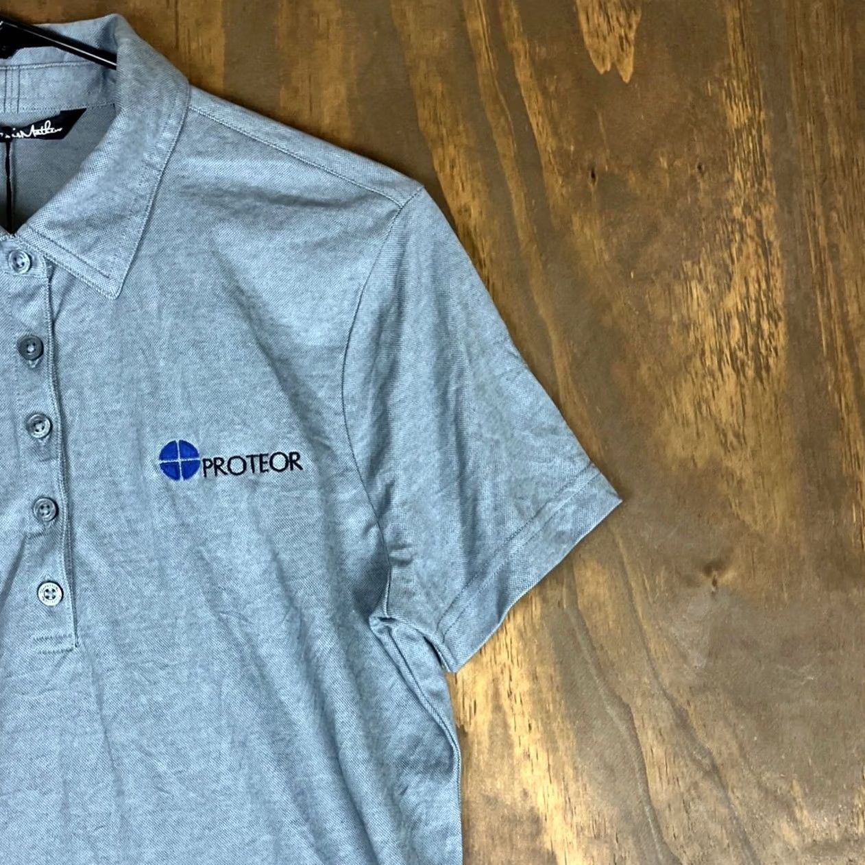 TravisMathew Travis Mathew Womens Shirt Polo Gray Short Sleeve Pima Cotton Blend Medium Clothes Athleisure Workwear Shirt Belts? Size M / US 6-8 / IT 42-44 - 5 Thumbnail