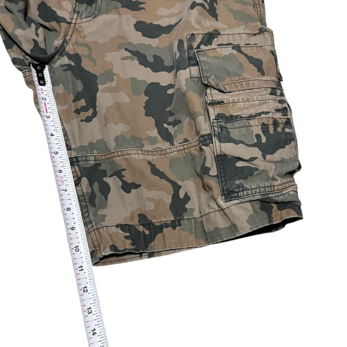 Levi's Levi's Camouflage Baggy Pockets Cargo Shorts Men's 35 Size US 35 - 9 Thumbnail