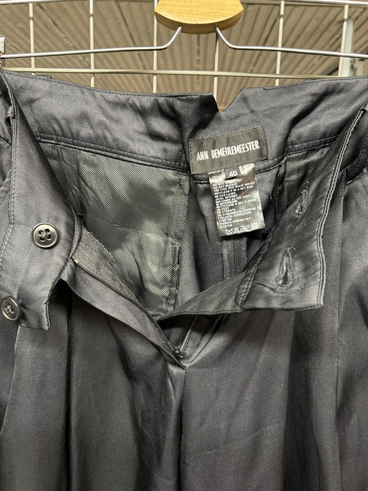 Ann Demeulemeester Ann Demeulemeester SS2004 Silk Shorts Size US 30 / EU 46 - 8 Thumbnail