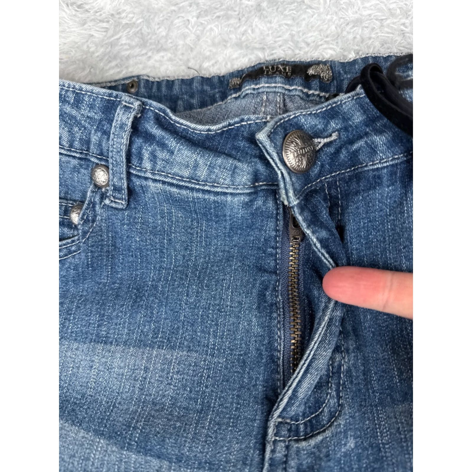 Denime Vintage Tru Luxe Womens Flared Jeans 4 Blue Denim Mid Rise Cotton Embellished 27x27 Size 27" / US 4 / IT 40 - 5 Thumbnail