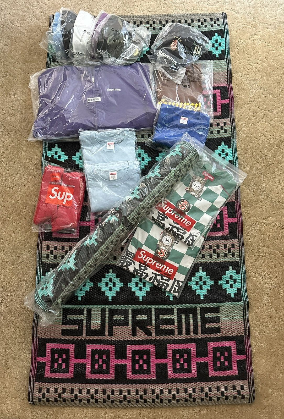 Supreme (NEW) Supreme Fiji 6 Panel (One Size, Black) | Grailed