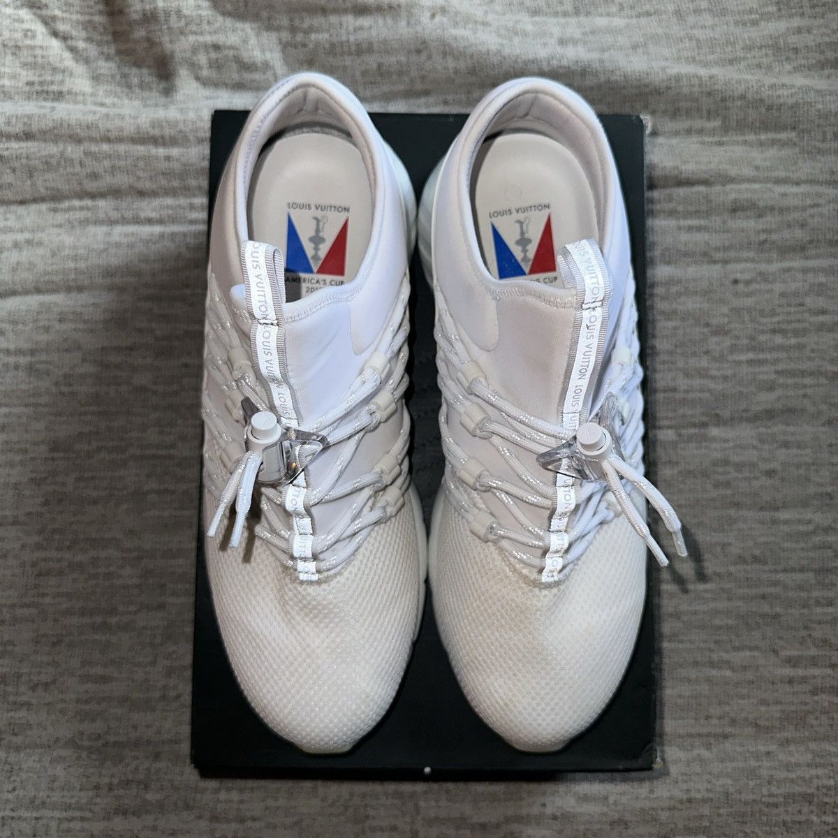 Louis Vuitton Louis Vuitton Fastlane Sneaker White Sz. 9 Size US 9 / EU 42 - 4 Thumbnail