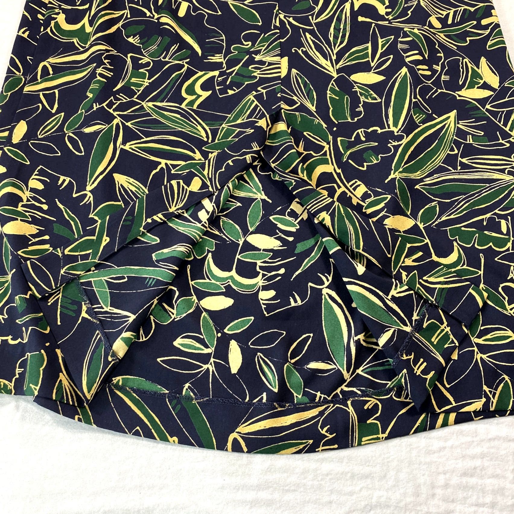 Pendleton VINTAGE Pendleton Skirt Womens 18 Blue Floral Long Maxi Polyester Plus Ladies - 80s Theme, All Seasons, Knit Fabric, Zipper, High Rise Womens Size 40" / US 18 - 4 Thumbnail