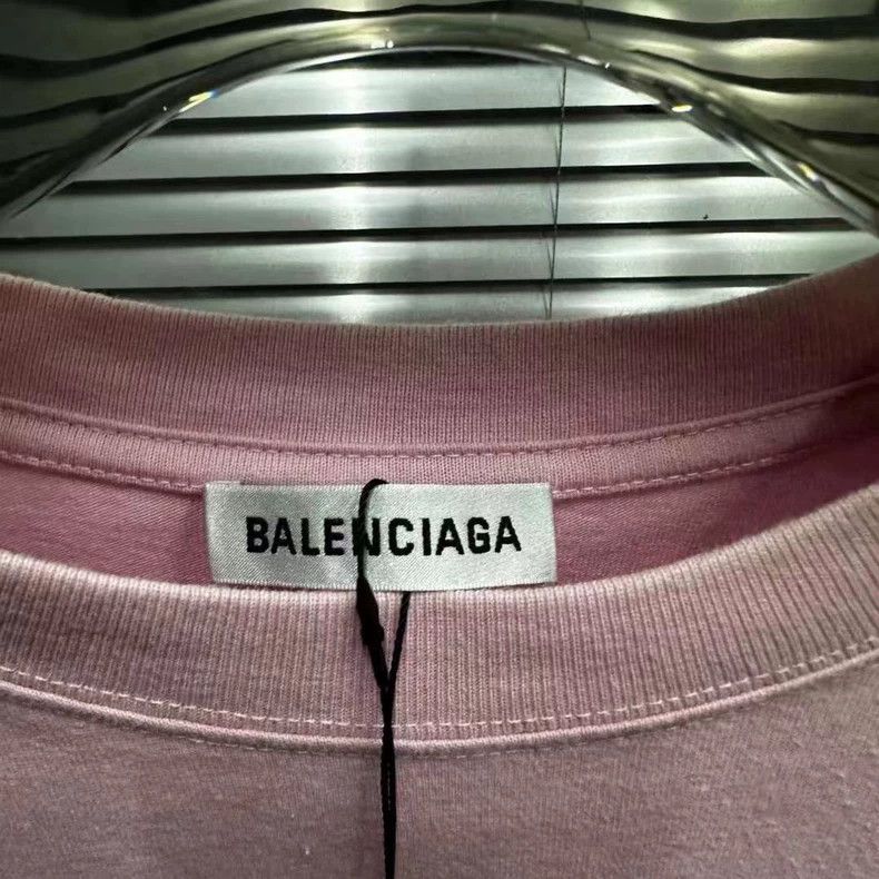 Balenciaga Balenciaga Pink Crew Short Sleeve Size US S / EU 44-46 / 1 - 3 Thumbnail
