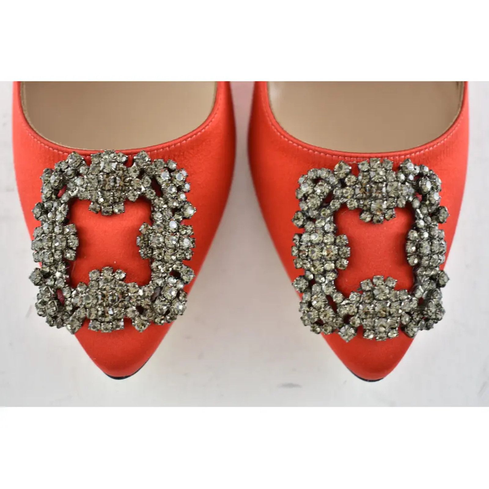 Manolo Blahnik Hangisi 105 Rosso Satin Crystal Jewel Buckle Heel Pump 36.5 Size US 6.5 / IT 36.5 - 7 Thumbnail