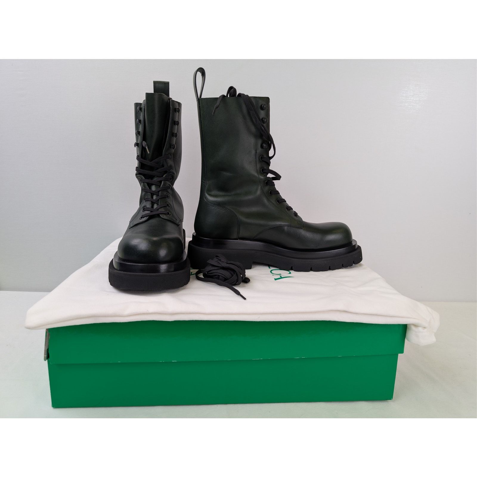 Bottega Veneta o1rshd1 Military Calf Lug Boots in Bottle Green Size US 11 / EU 44 - 15 Thumbnail