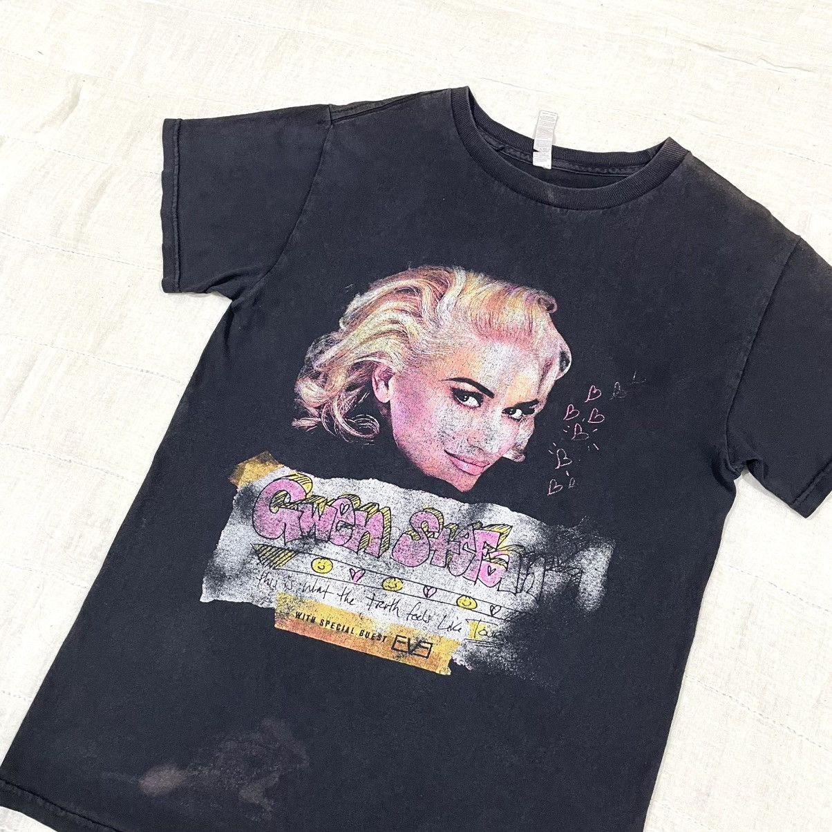 Band Tees Vintage 2016 Thrashed Faded Gwen Stefani Rare T Shirt Size US S / EU 44-46 / 1 - 1 Thumbnail