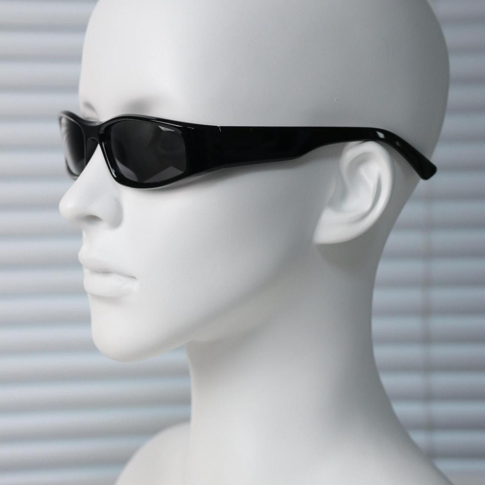 Japanese Brand Vtg Avant Garde Y2K Black Rectangle Sunglasses Unisex OS Size ONE SIZE - 2 Thumbnail