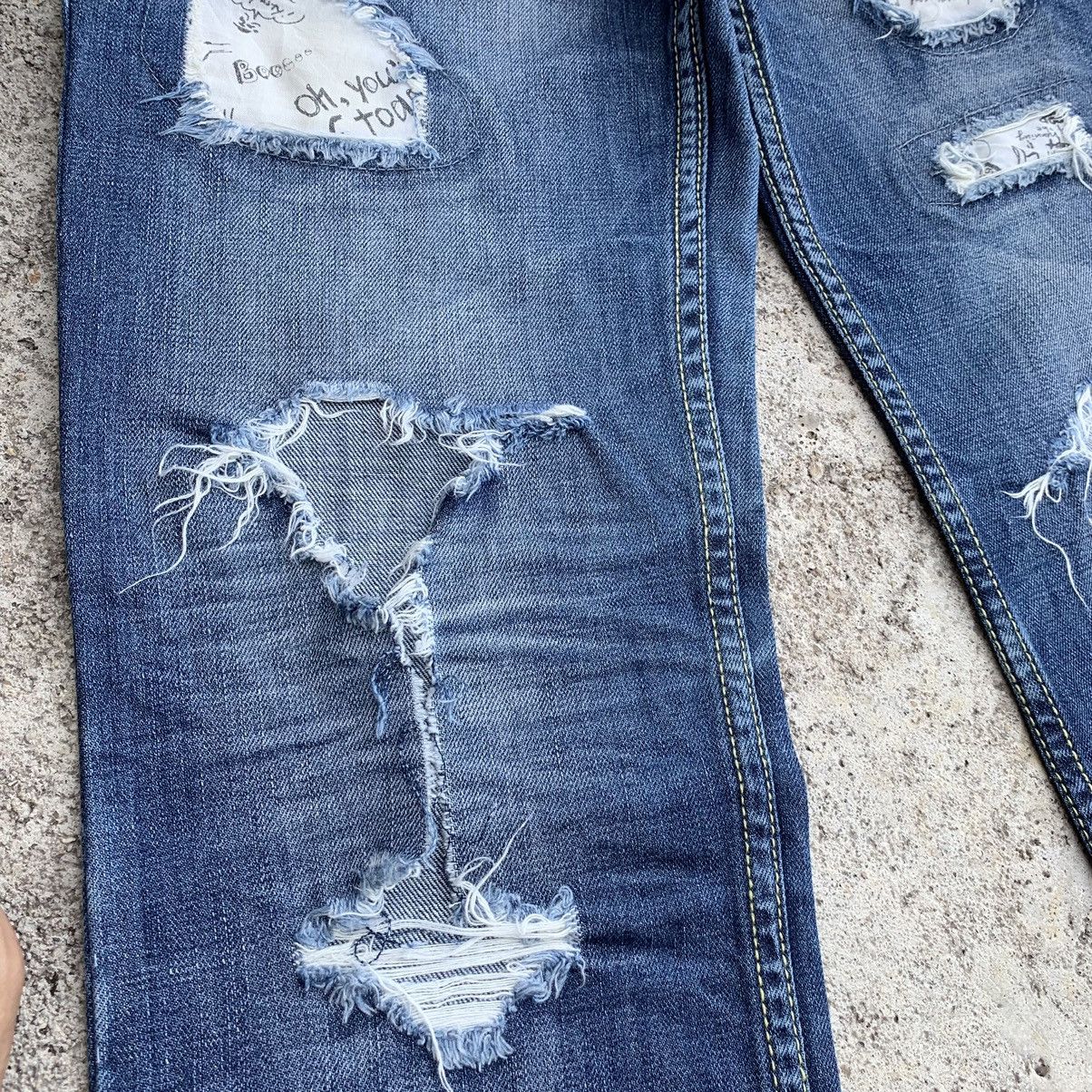 Japanese Brand Vintage Y2K Japan Ripped Distressed Denim Jeans W30 Size US 30 / EU 46 - 6 Thumbnail