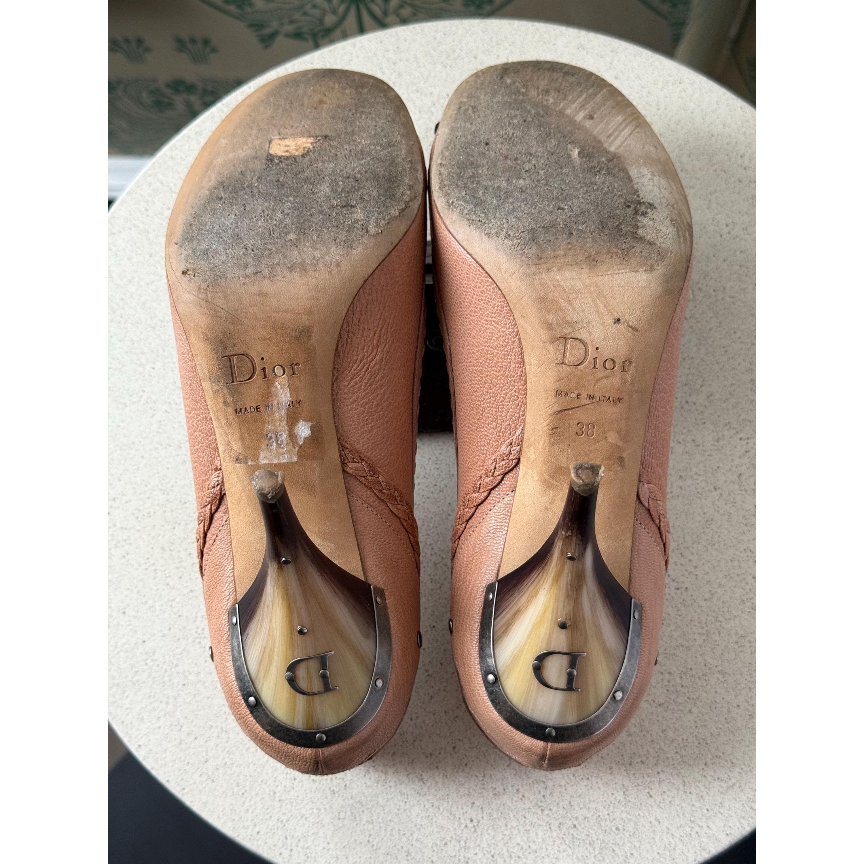 Dior SS 2006 Dior by John Galliano Runway Bow CD Logo Leather Bei Size US 8.5 / IT 38.5 - 8 Thumbnail