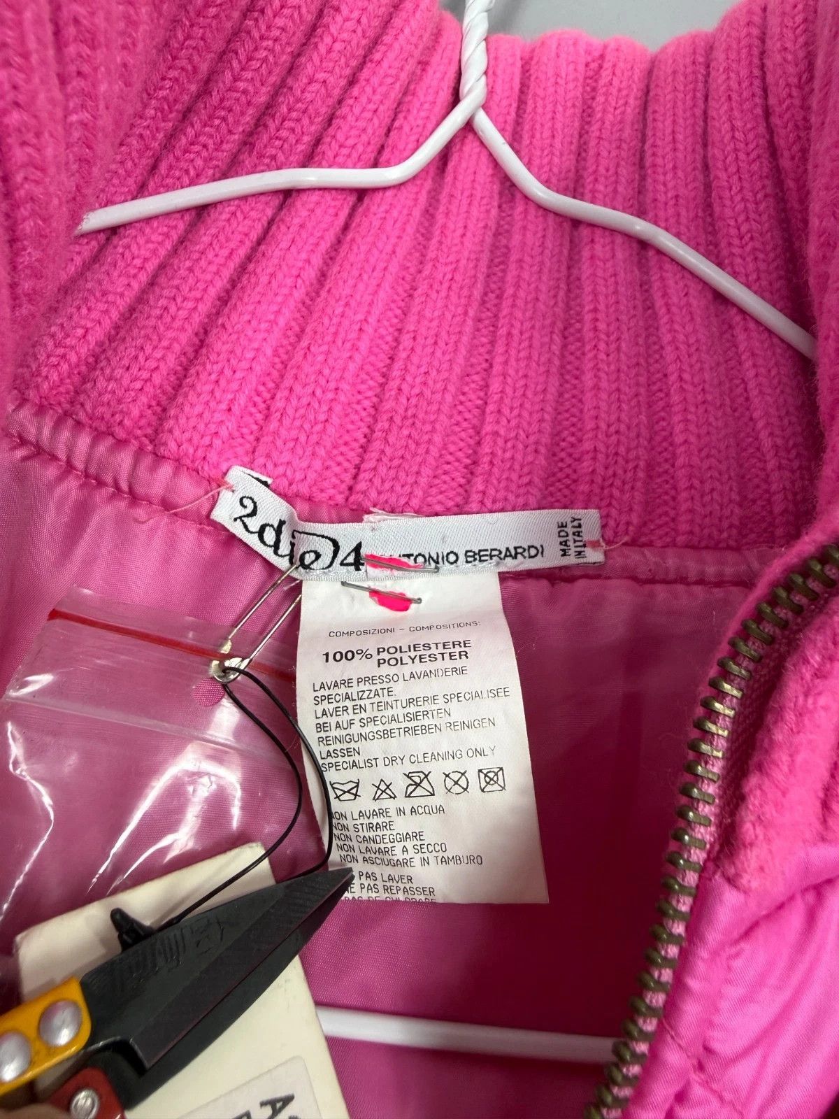 Antonio Berardi Antonio Berardi 2die4 Cropped Puffer Jacket Quilted Barbie Size M / US 6-8 / IT 42-44 - 5 Thumbnail