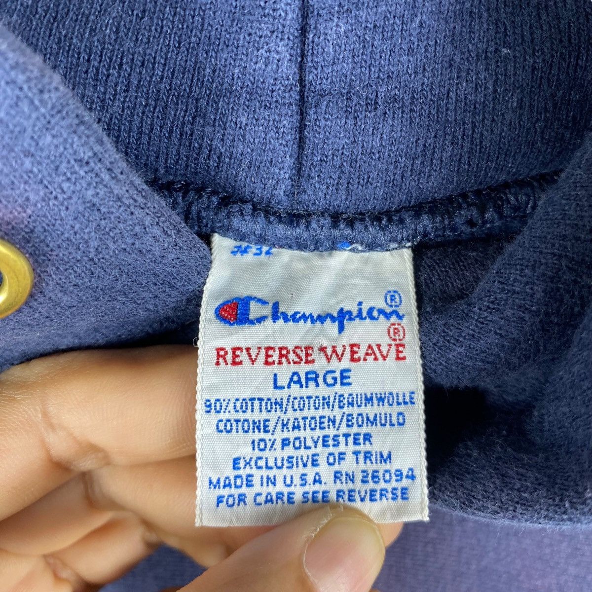 Champion Vintage 90's CHAMPION Reverse Weave Small Logo Hooded Size US L / EU 52-54 / 3 - 5 Thumbnail