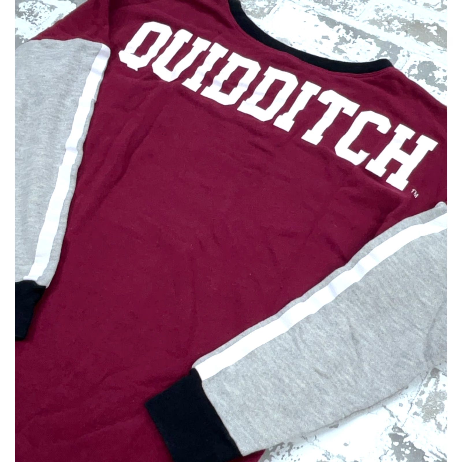 Vintage Harry Potter Sweatshirt Women S Red Knit Pullover Crew Neck Logo All Seasons Lightweight Character: Harry Potter, Quidditch, Small (S) Clothing Size S / US 4 / IT 40 - 3 Thumbnail