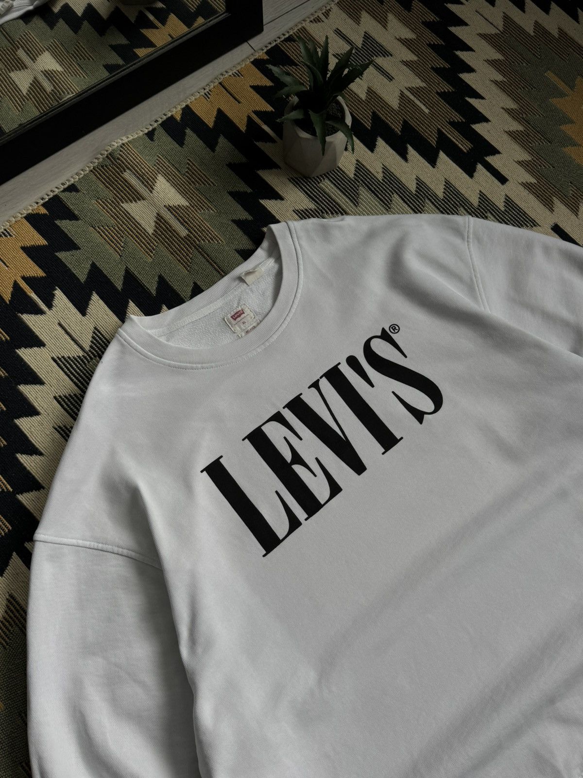 Levi's Vintage Levi’s Big Logo Sweatshirt Size US XL / EU 56 / 4 - 4 Thumbnail