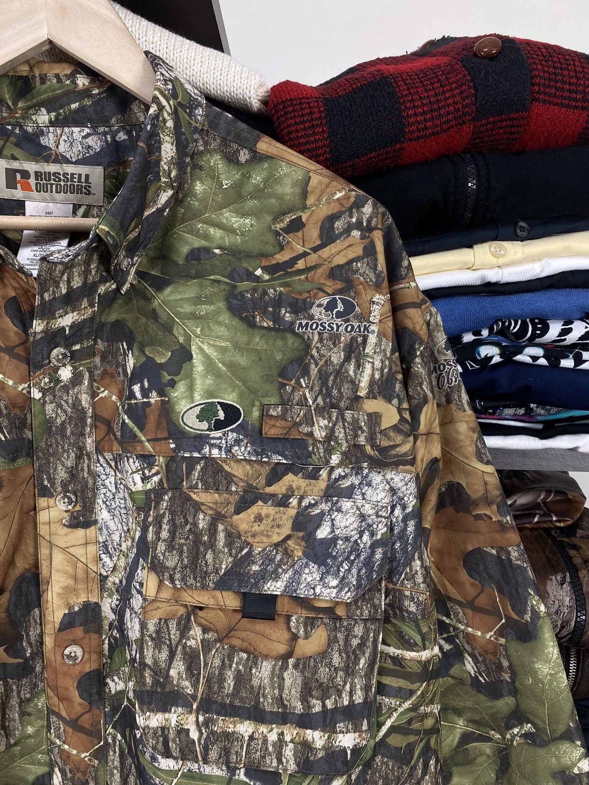 Russell Athletic × Vintage Vintage Y2K Russell Outdoor Real Tree T-Shirt Size US XL / EU 56 / 4 - 5 Thumbnail