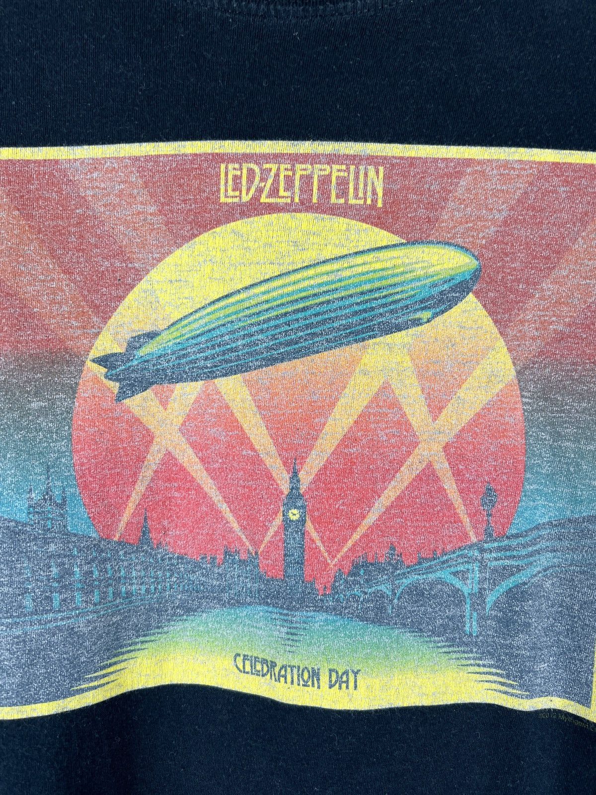 Band Tees Vintage Led Zeppelin Celebration day box logo t shirt Size US XL / EU 56 / 4 - 2 Thumbnail