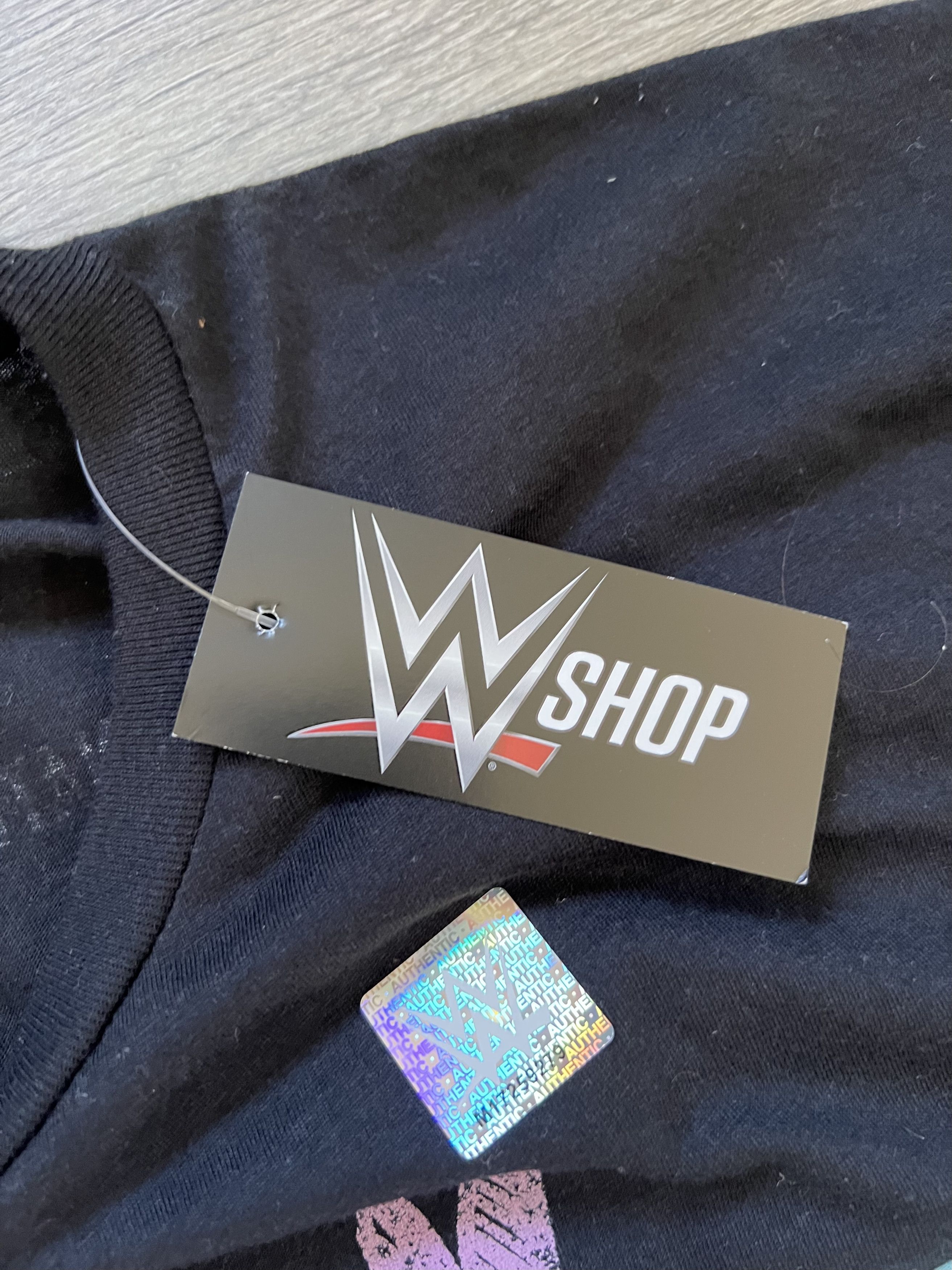 WWE WWE Liv Morgan Fanatics Fest 2025 EXCLUSIVE T-Shirt (LARGE) Size US L / EU 52-54 / 3 - 4 Thumbnail