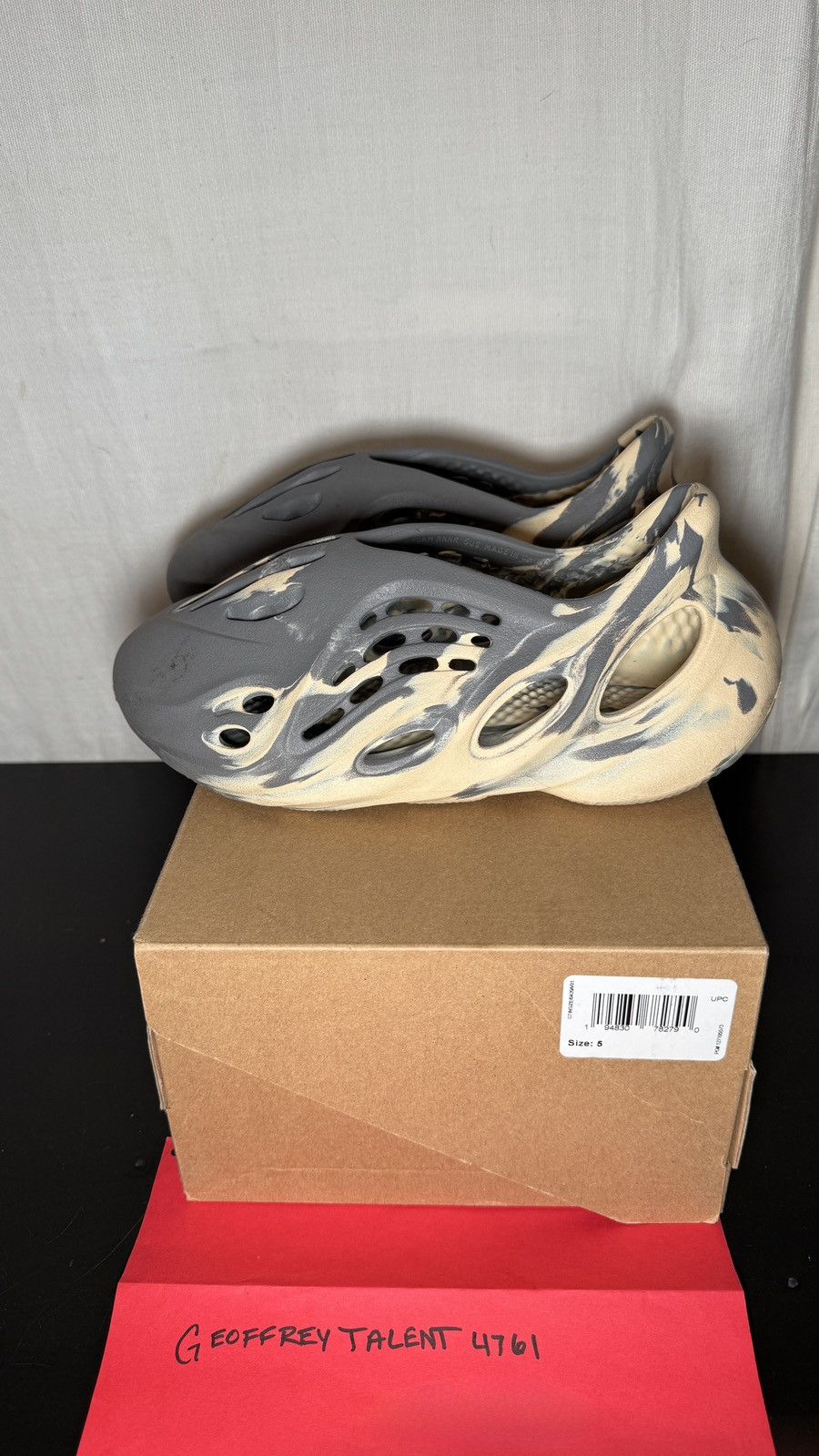 Yeezy Adidas Yeezy Foam Runner “MX Grey” – Size US 5 – No Box Size US 5 / IT 35 - 2 Thumbnail