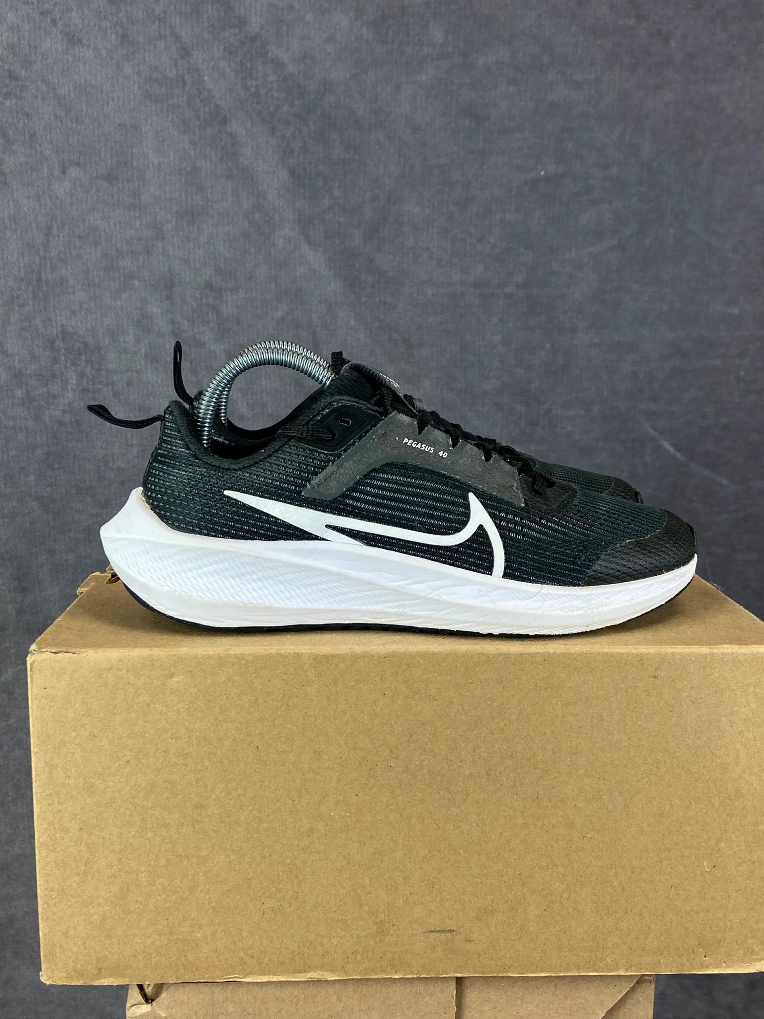 Nike Nike Pegasus 40 Black Running Shoes Size 36.5 Size US 5 / EU 37 - 5 Thumbnail