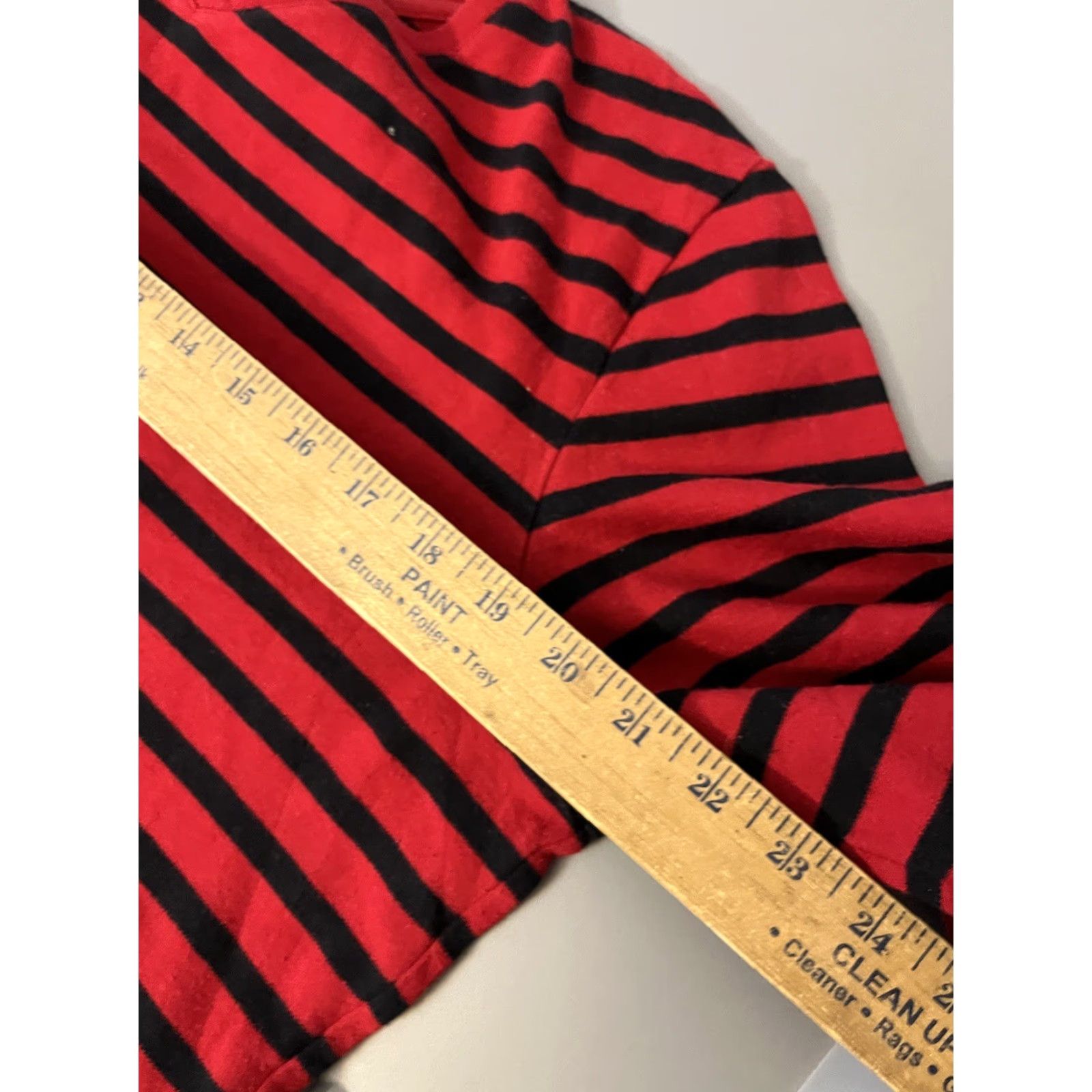 Vintage Karen Scott Sweater Shirt Womens L Red 2x2 Ribbed Knit V-Neck Striped Cozy Classic Pullover Size L / US 10 / IT 46 - 5 Thumbnail