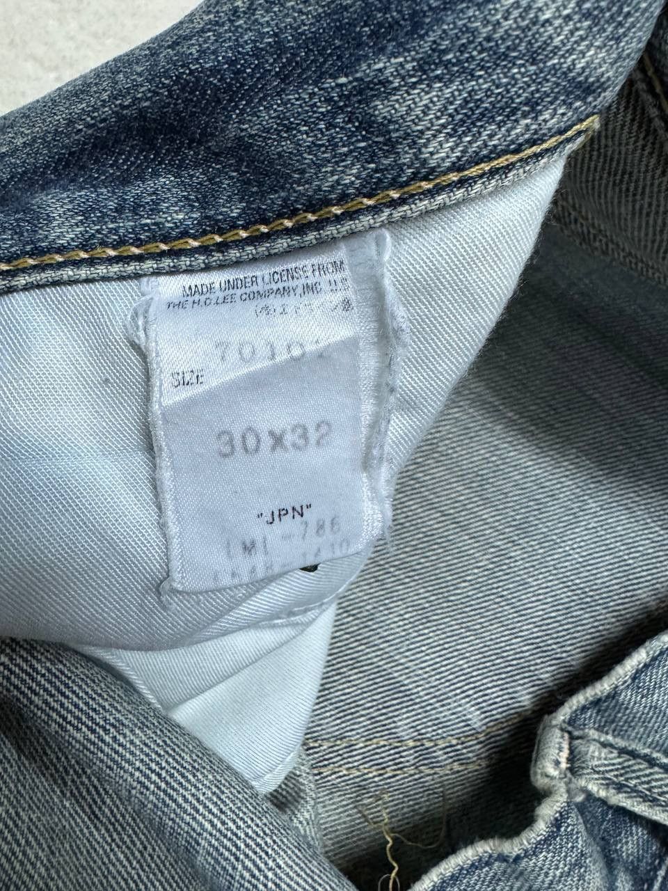 Lee FLARE Vintage 90s Lee Faded Distressed Thrashed Bootcut Jean Size US 30 / EU 46 - 11 Thumbnail