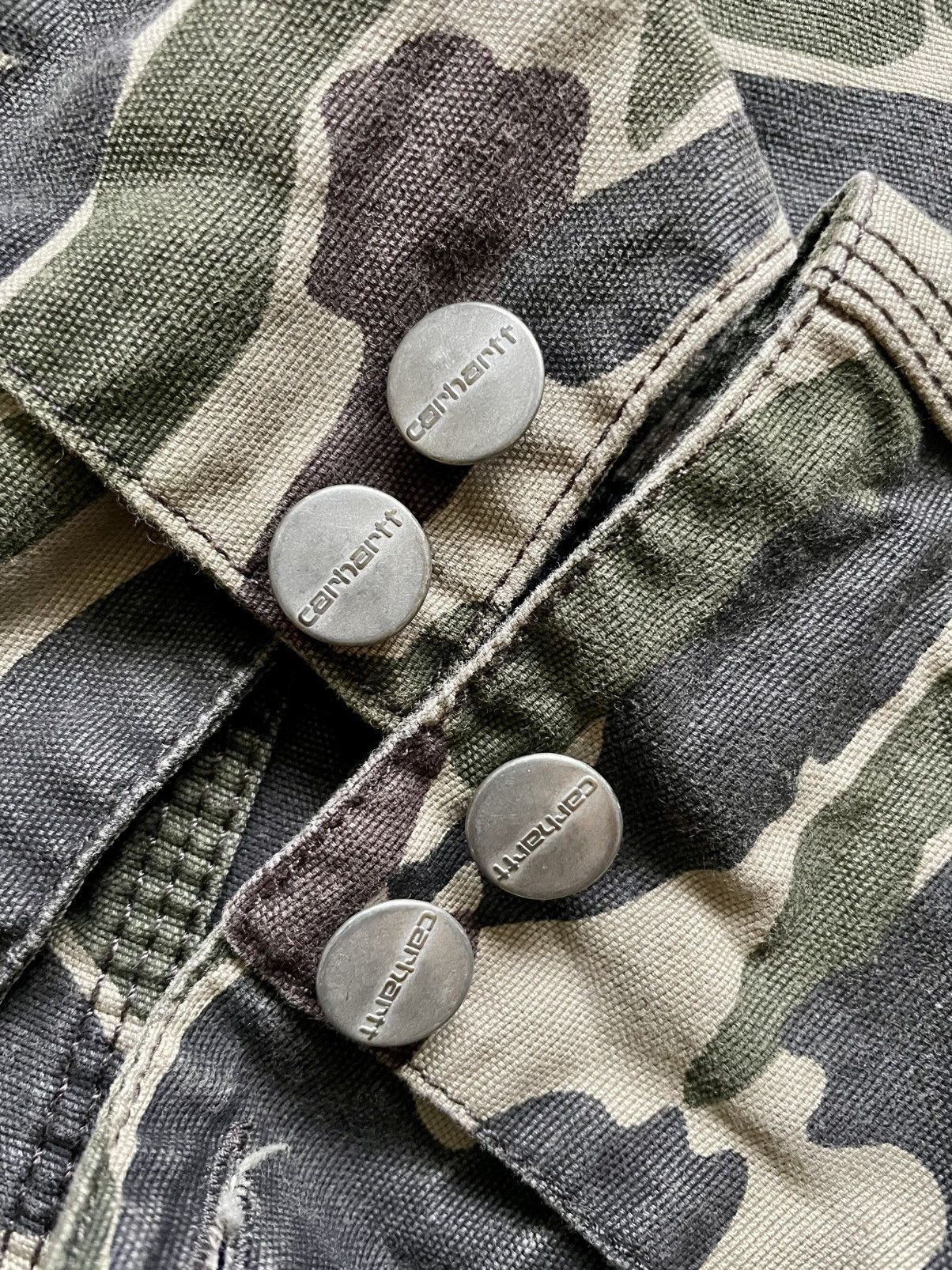 Carhartt Wip Carhartt WIP camo michigan chore jacket -Size L(Japan Stock) Size US L / EU 52-54 / 3 - 8 Thumbnail