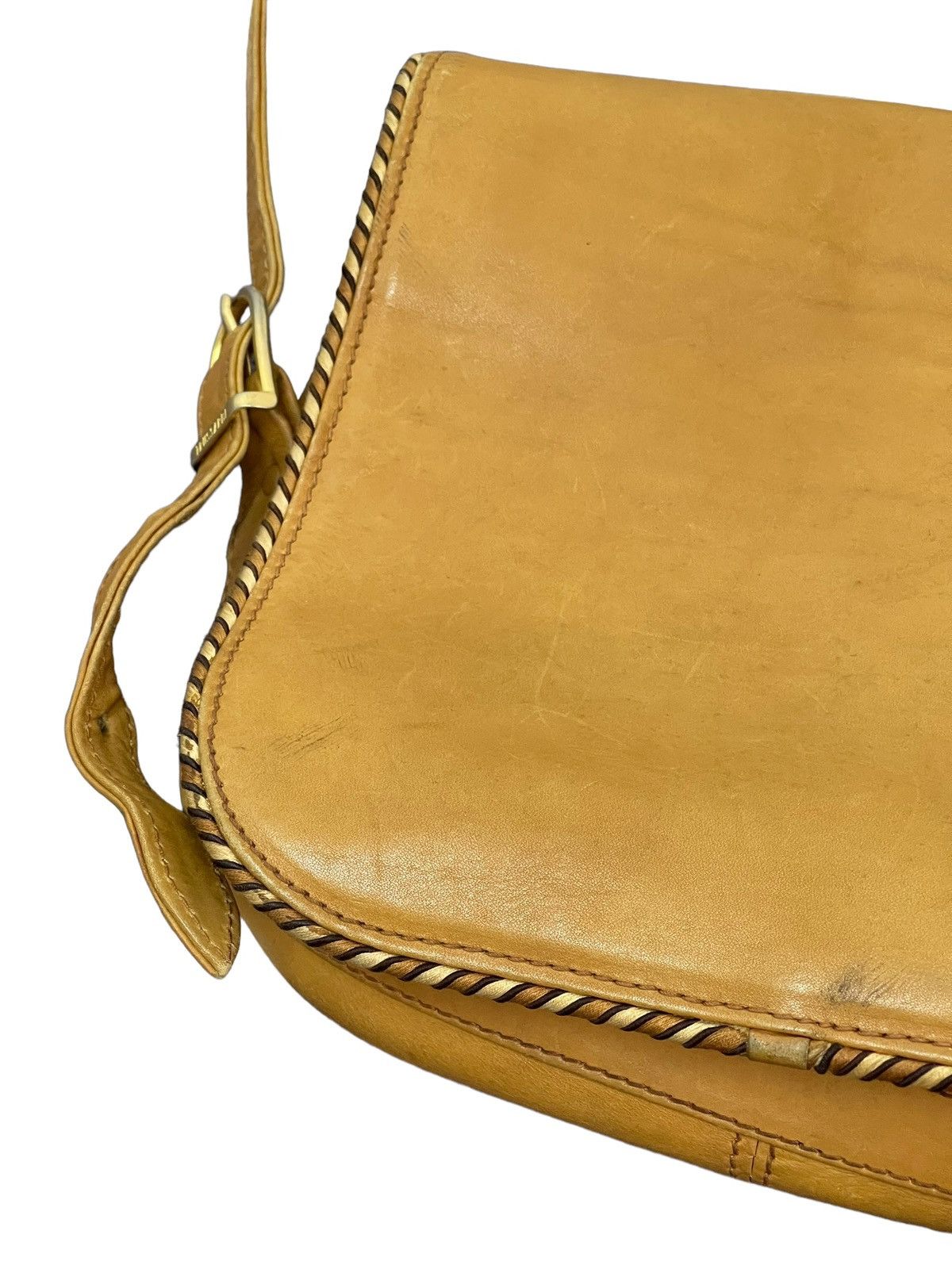 Japanese Brand Cross Body Vtg Trussardi Italy Full Leather Bag 1🟩 Size ONE SIZE - 18 Thumbnail
