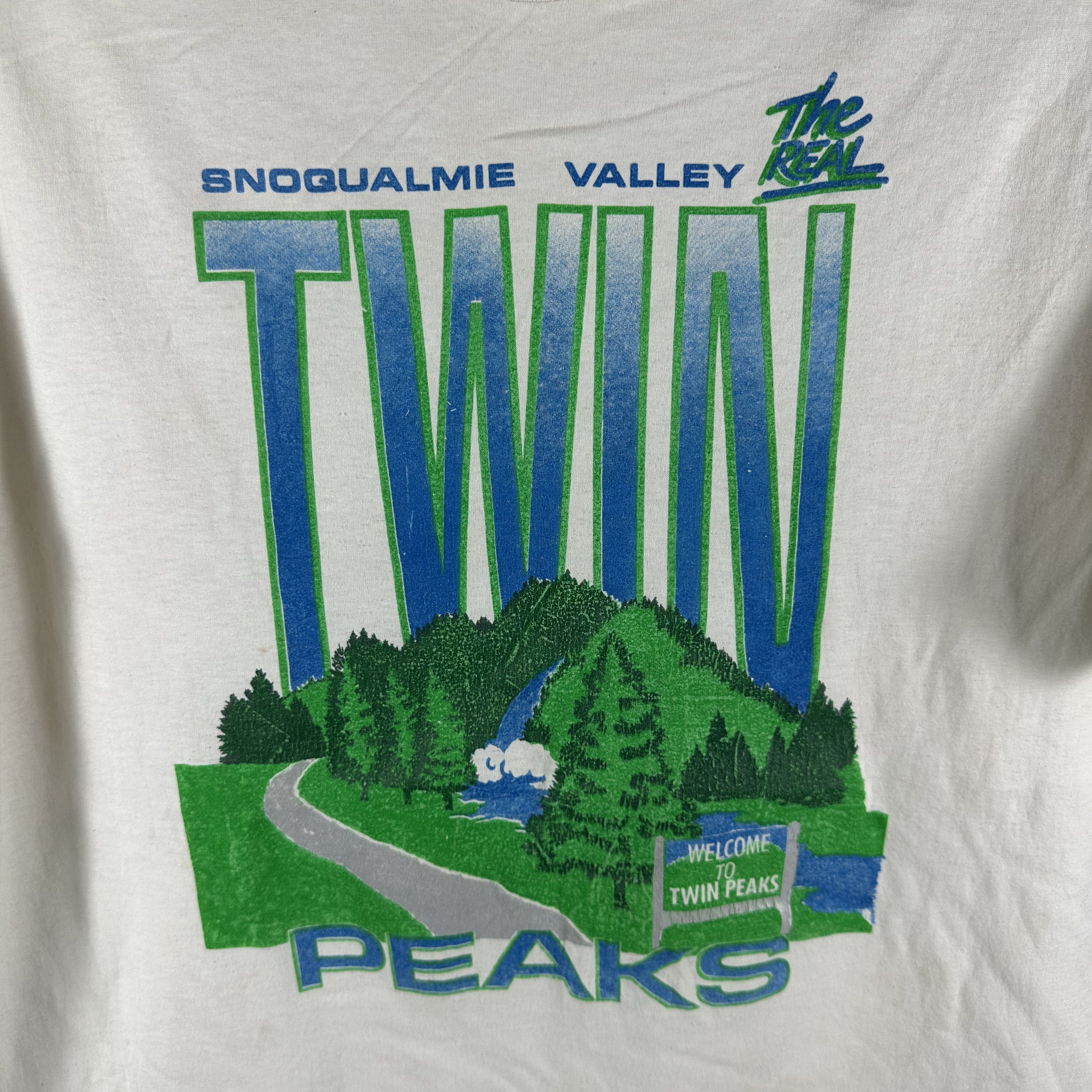 Vintage Vintage 80s Welcome to Twin Peaks Snoqualmie Valley T-Shirt Size US L / EU 52-54 / 3 - 2 Thumbnail
