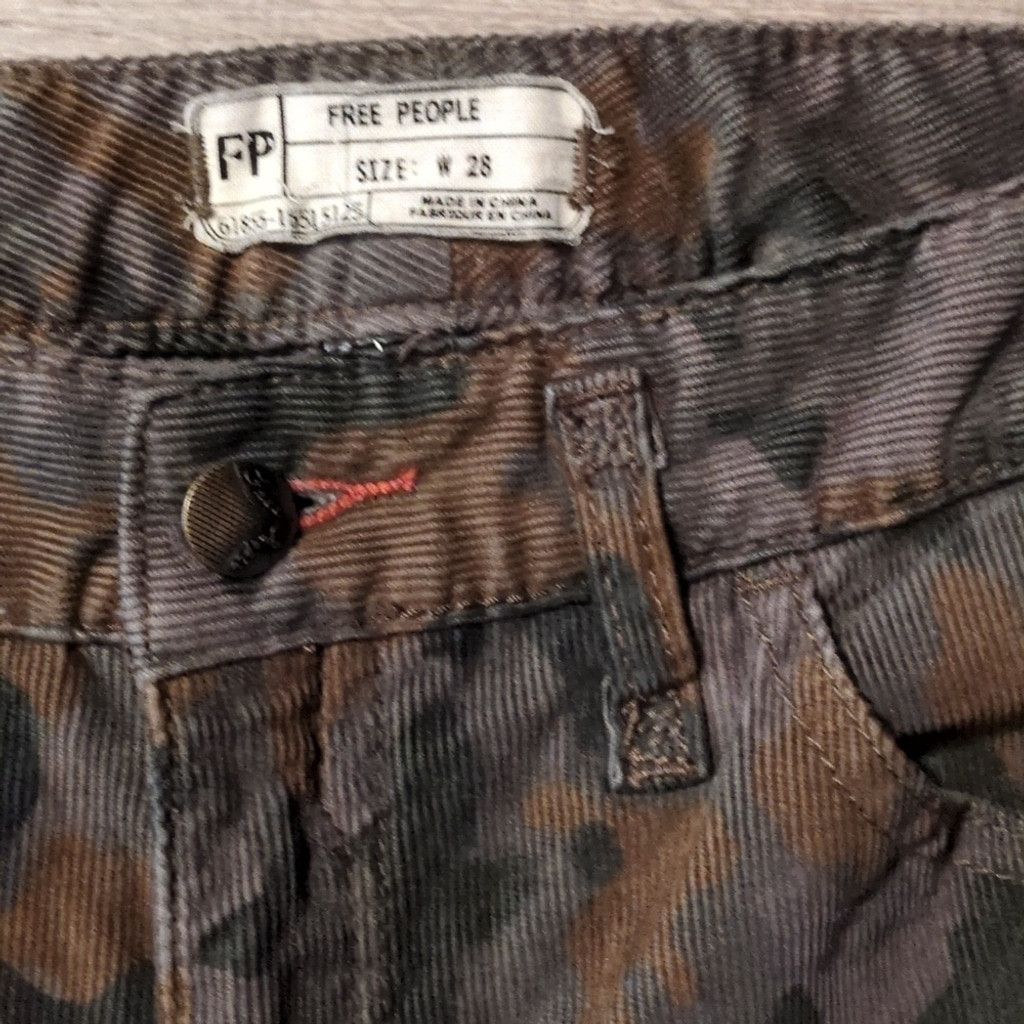 Free People Free People Camo Corduroy Jeans Size 28 Size 28" / US 6 / IT 42 - 4 Thumbnail