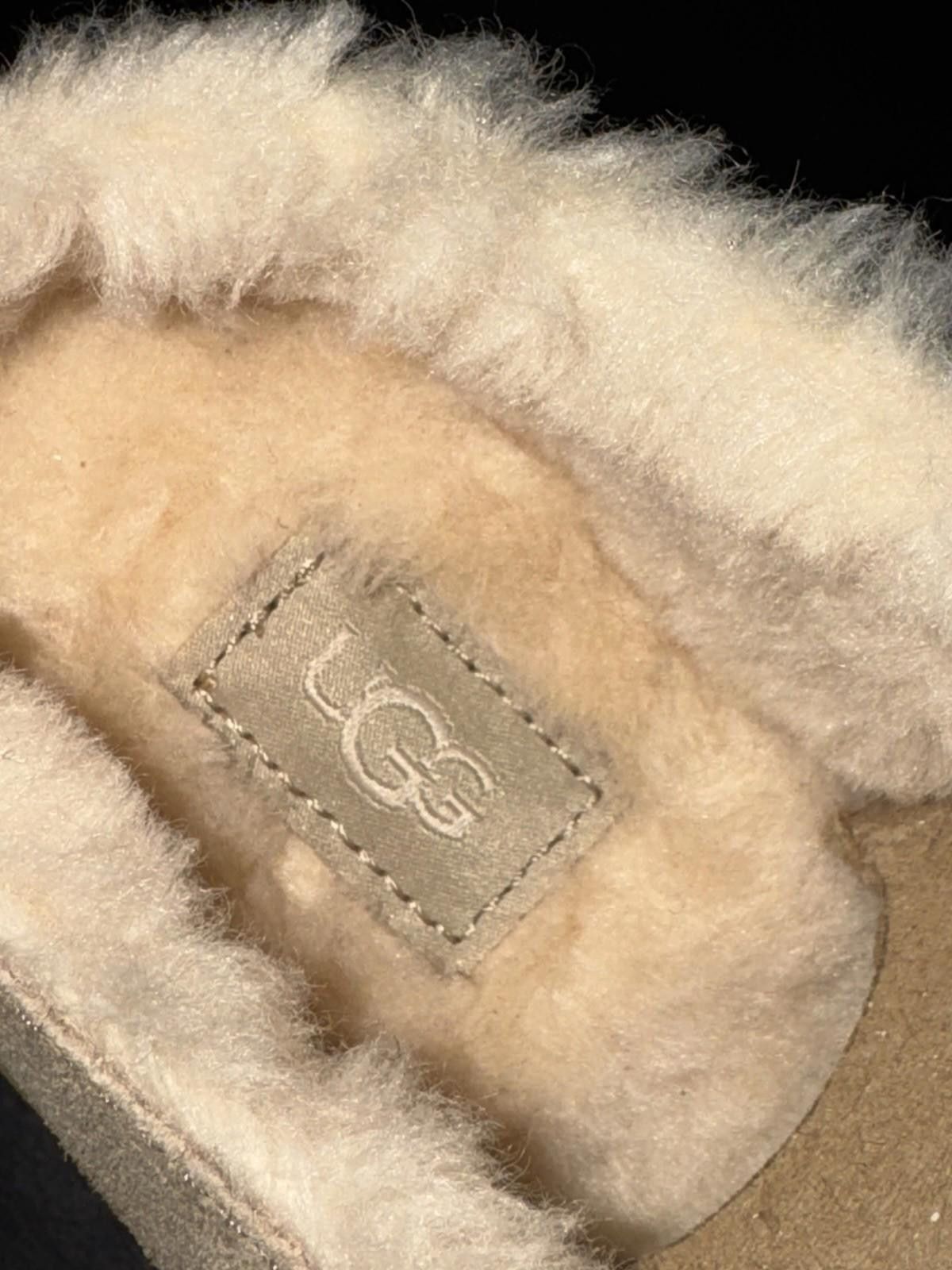 Ugg Size 9 Women’s UGG Platform Slip-On Bow Slipper - Sand - Size US 9 / IT 39 - 7 Thumbnail