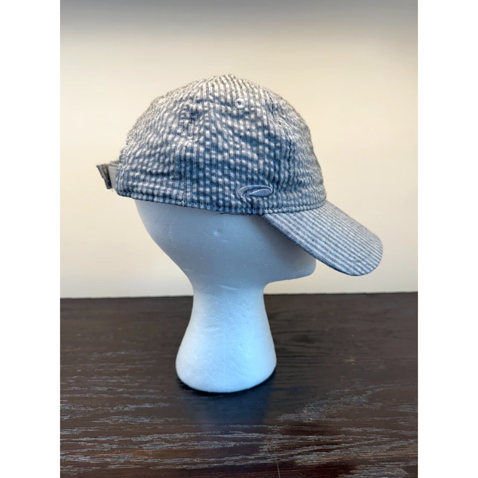 Vintage VINTAGE Pukka Palos Verdes Country Club Women's Gray Seersucker Strapback Hat Baseball Cap Cotton Golf Size ONE SIZE - 3 Thumbnail