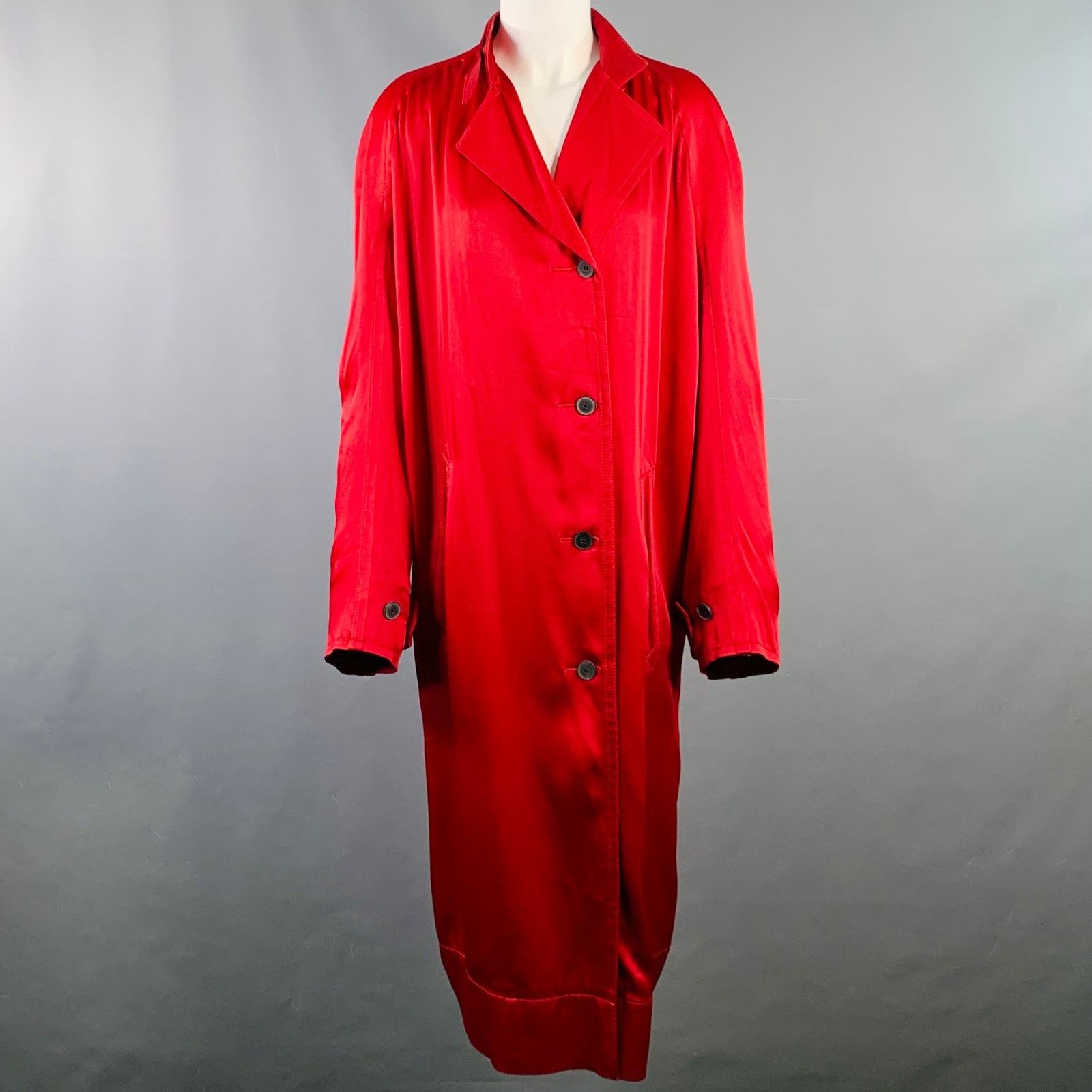 Haider Ackermann HAIDER ACKERMANN Red Acetate Blend Satin Raglan Sleeve Coat Size XXS / US 00 / IT 34 - 1 Thumbnail