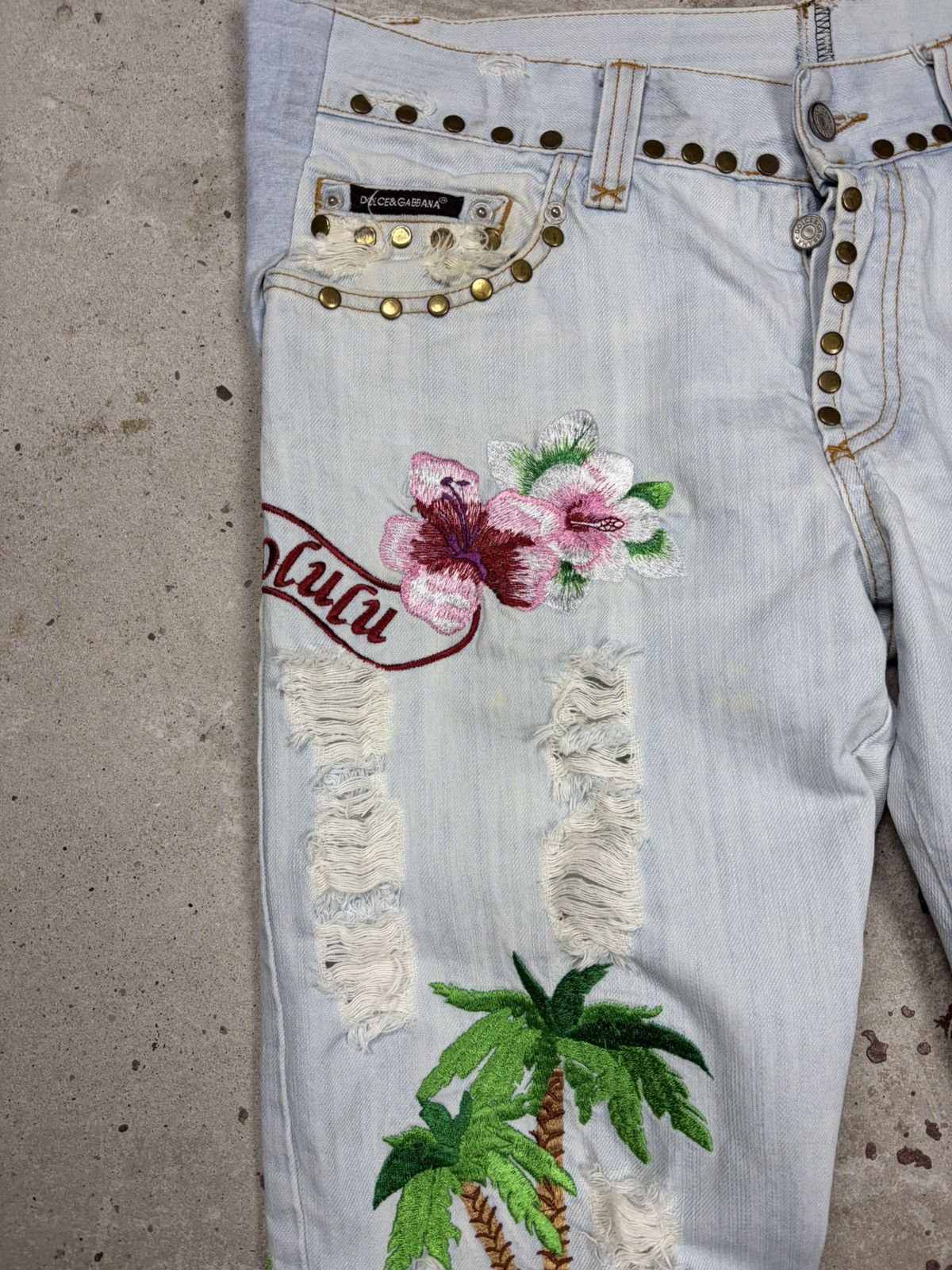 Dolce & Gabbana SS 2006 Dolce & Gabbana Honolulu Embroidery Jeans Denim Size US 35 - 7 Thumbnail