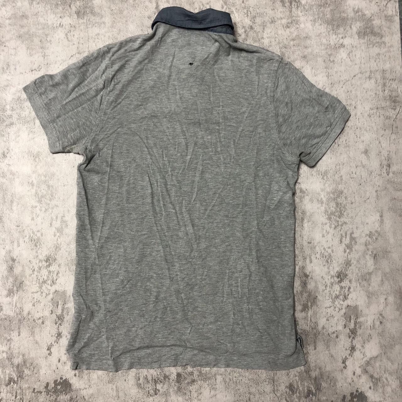 Tommy Hilfiger Grey Tommy Hilfiger polo shirt with navy blue collar #preppy Size US M / EU 48-50 / 2 - 4 Thumbnail