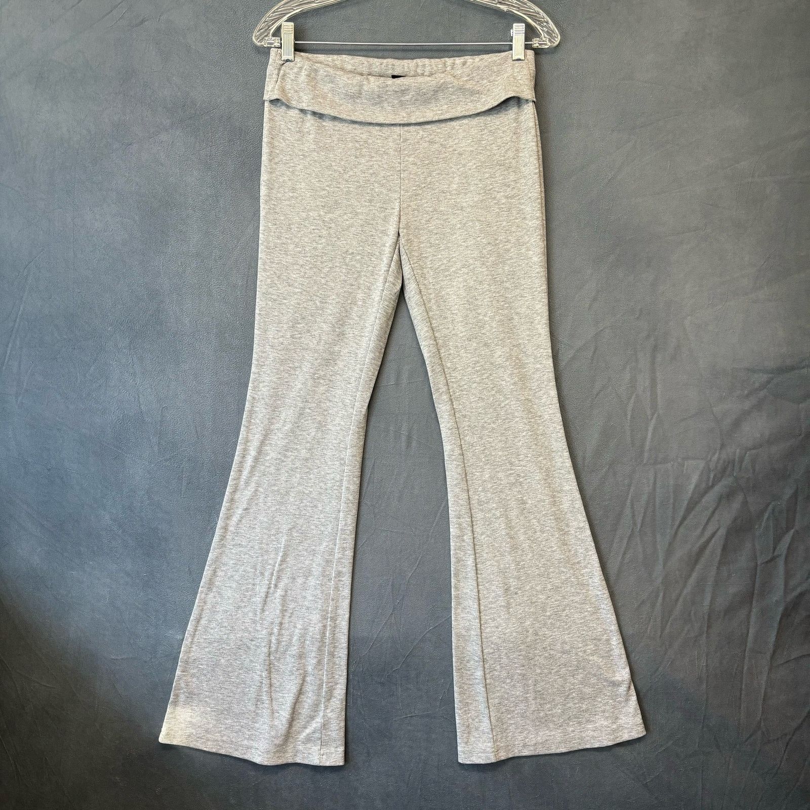Shein Shein Pull On Bell Bottom Pant Women Large Ribbed Comfy 70s Size 28" / US 6 / IT 42 - 1 Thumbnail