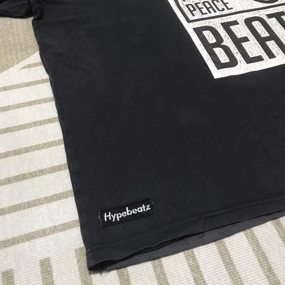 Hypebeast HYPEBEATZ LOVE POWER PEACE RARE TEE Size US XXL / EU 58 / 5 - 6 Thumbnail