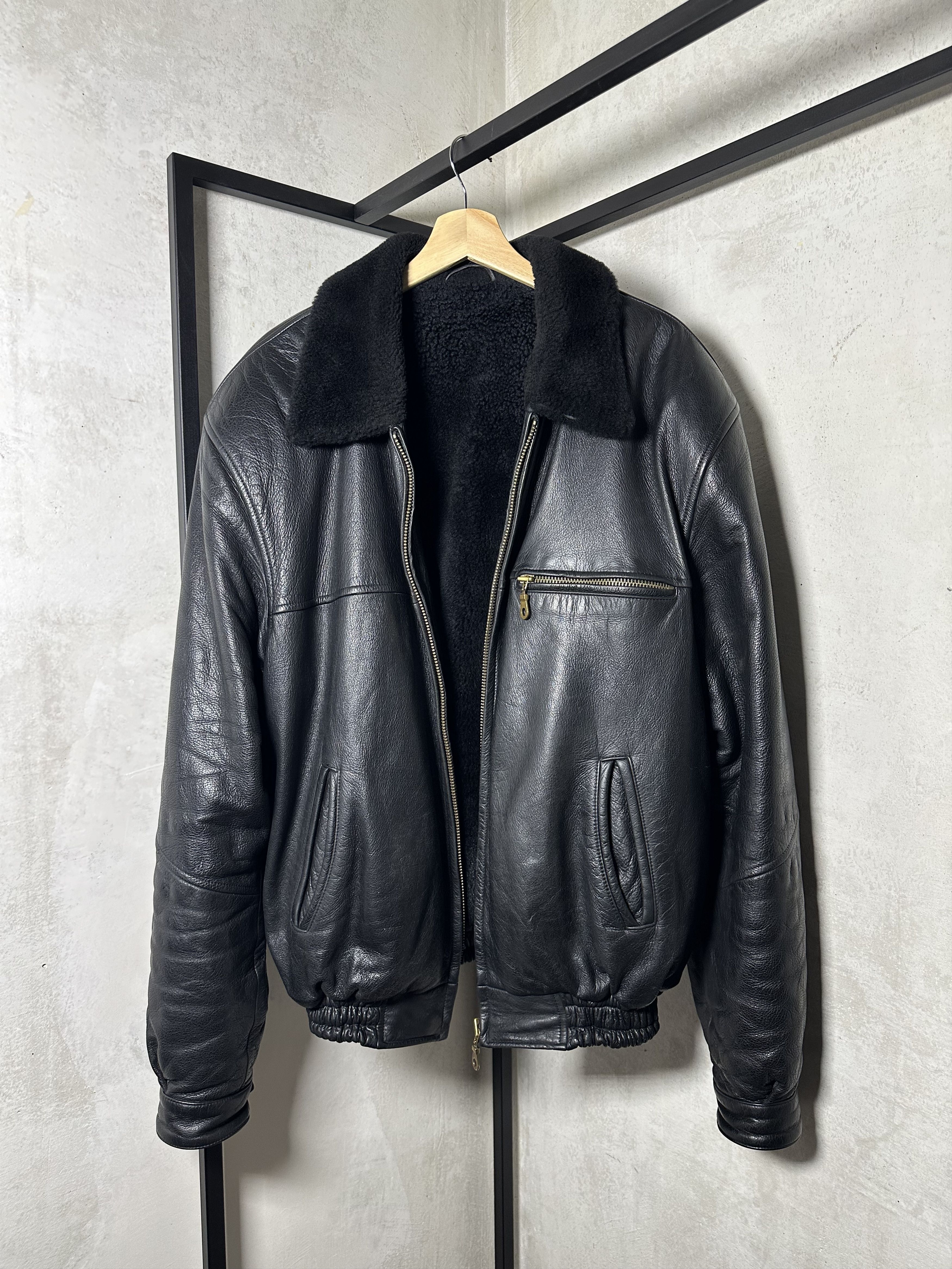 Genuine Leather Vintage Aviator Shearling Leather Jacket Size US L / EU 52-54 / 3 - 2 Thumbnail