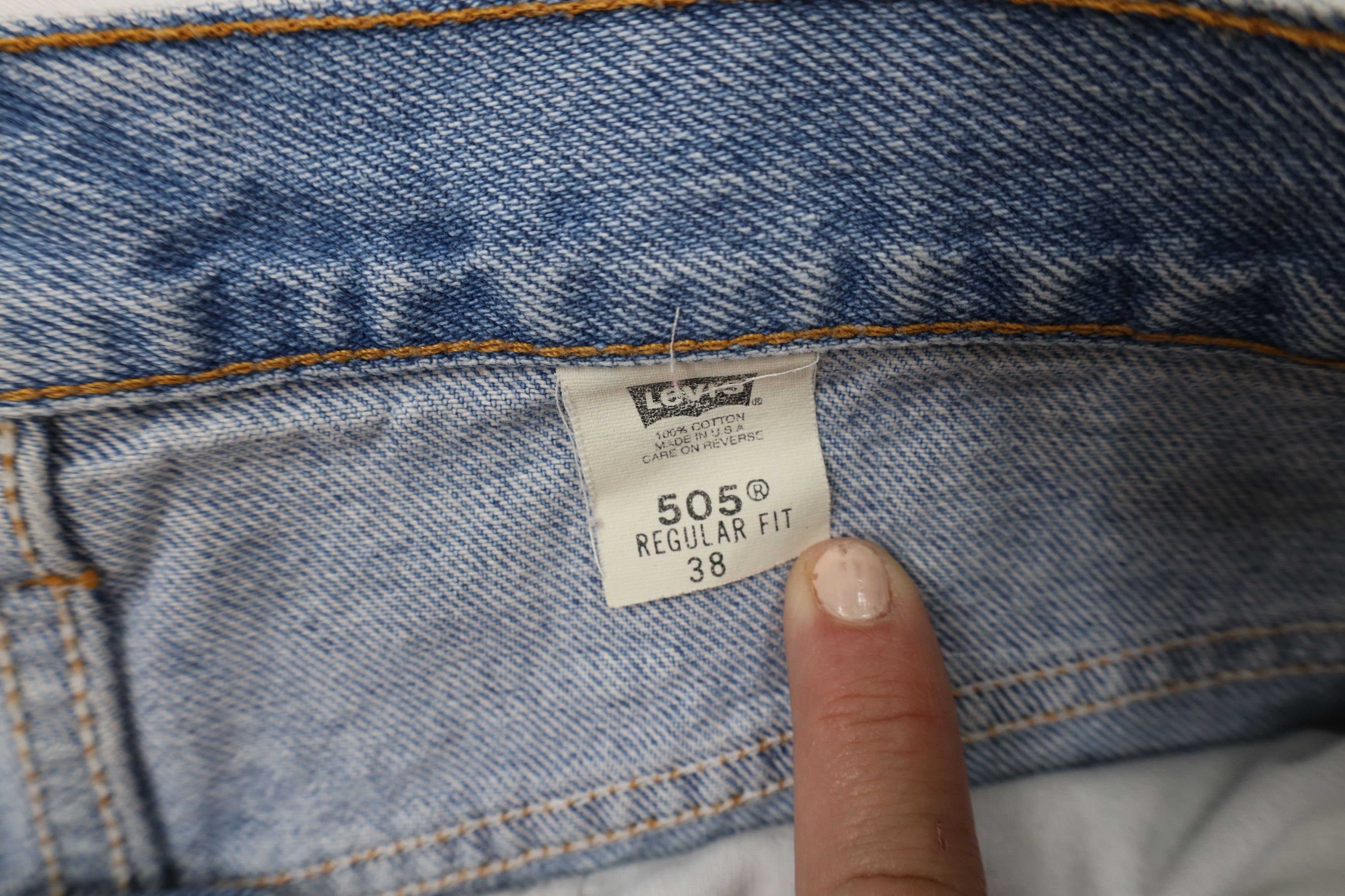 Levi's × Vintage Vintage Y2K 2002 Levis 505 Regular Fit Denim Jean Shorts USA Size US 38 / EU 54 - 8 Thumbnail