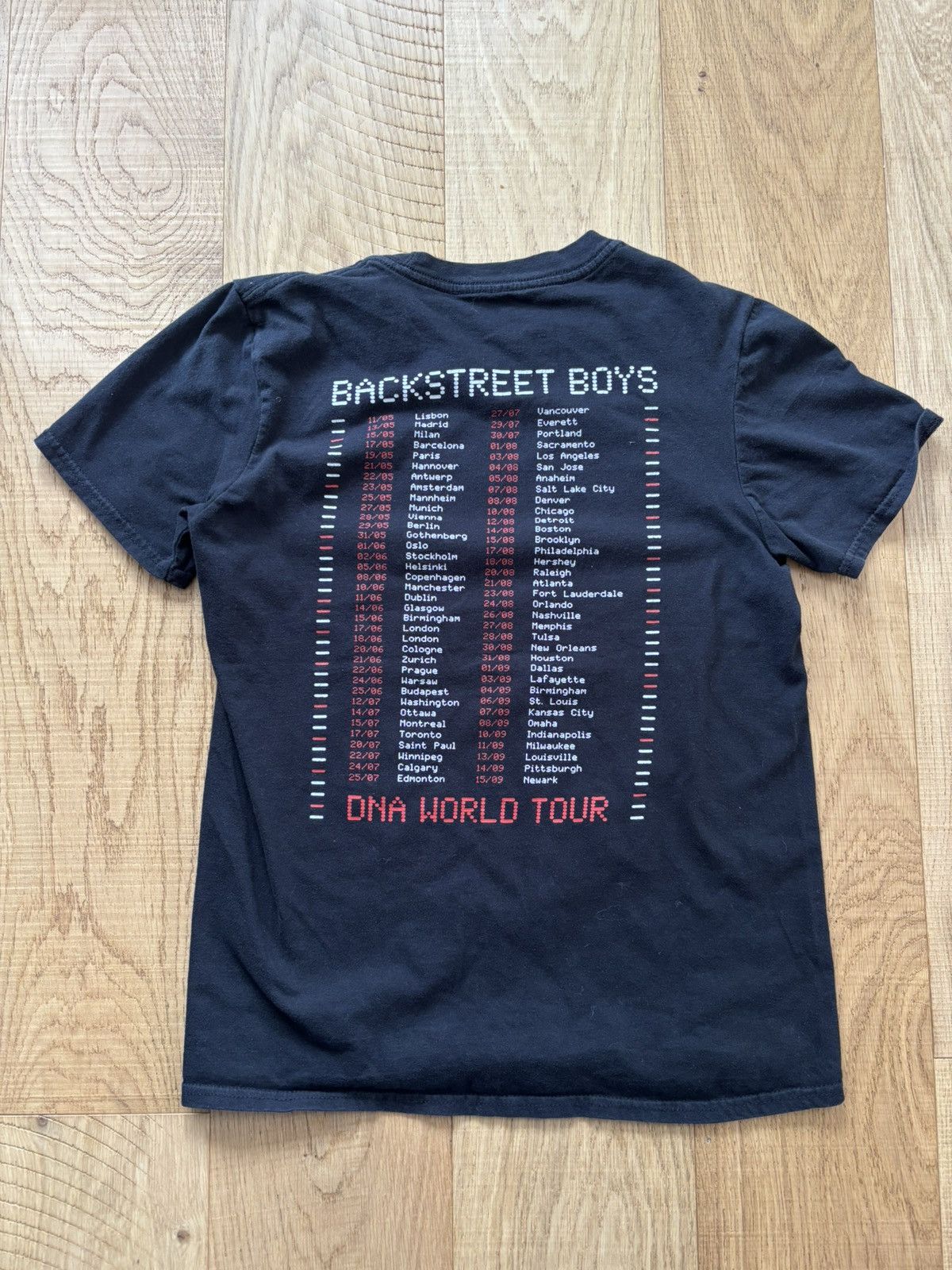 Band Tees × Vintage Back Street Boys Tour Tee Size US S / EU 44-46 / 1 - 3 Thumbnail