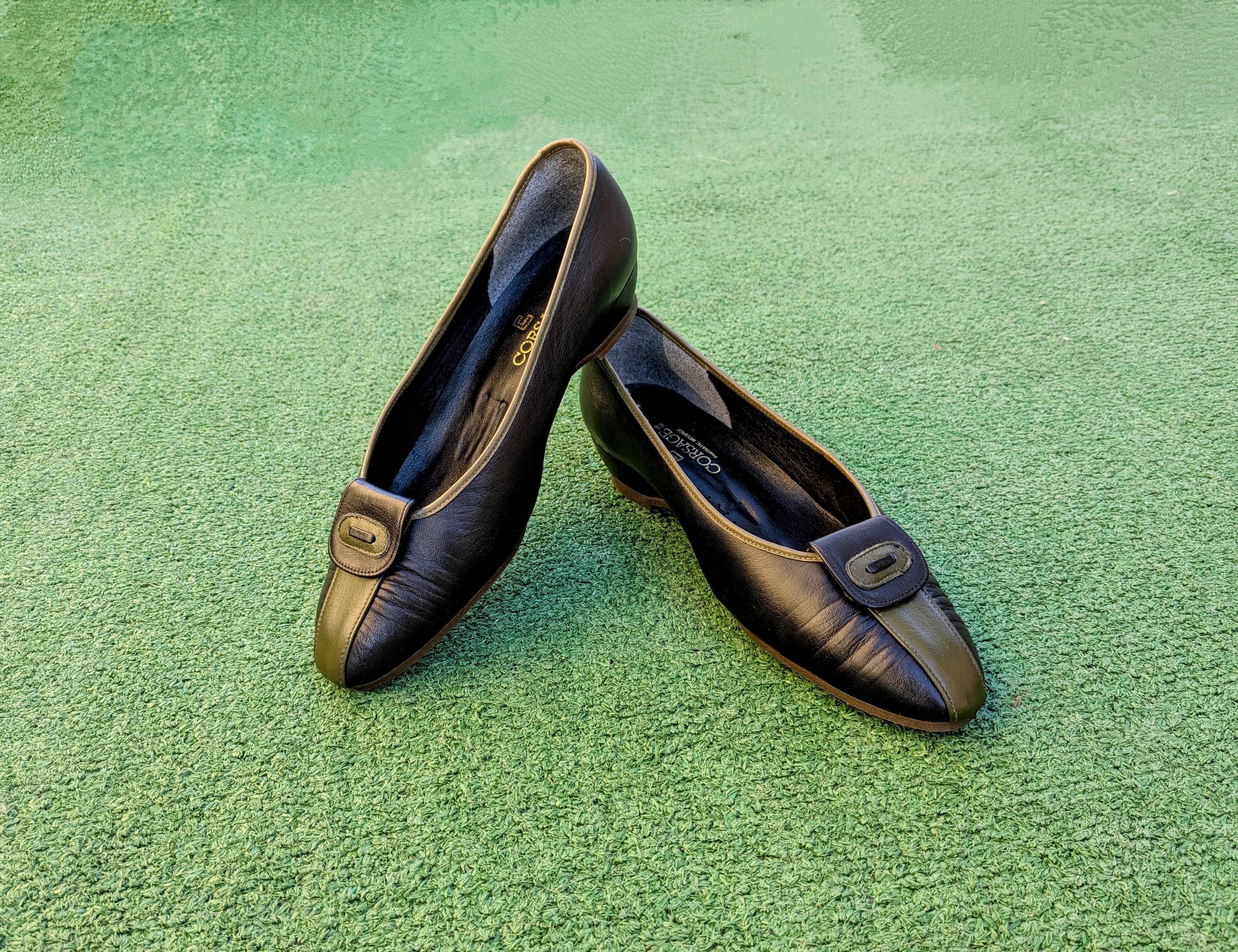 Vintage Vintage Corsage Japan Slip-On Leather Retro Flats Shoes Size US 6.5 / IT 36.5 - 1 Thumbnail