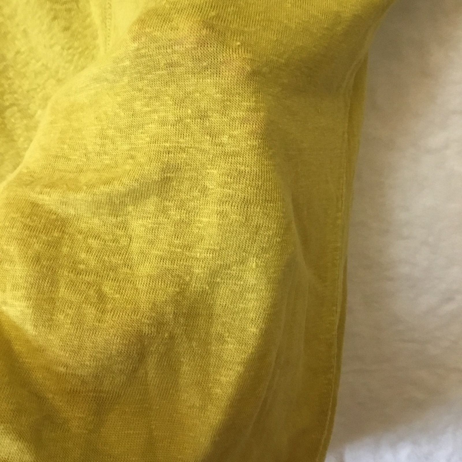 Banana Republic Banana Republic Gold Double Side V-Neck Linen T-shirt Size XS / US 0-2 / IT 36-38 - 6 Thumbnail