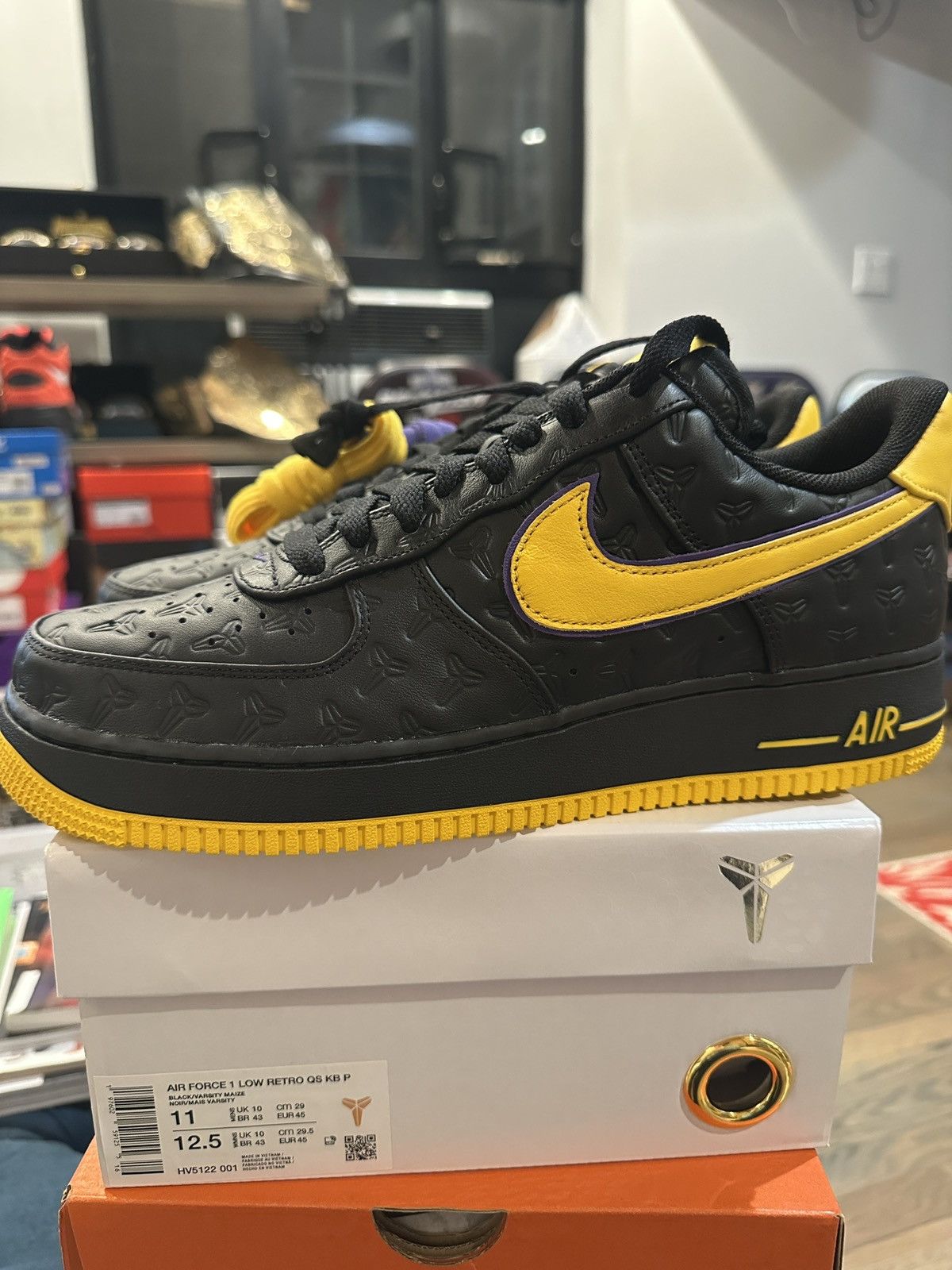 Nike Nike Air Force 1 Low Kobe Bryant Lakers Away Size US 11 / EU 44 - 3 Thumbnail