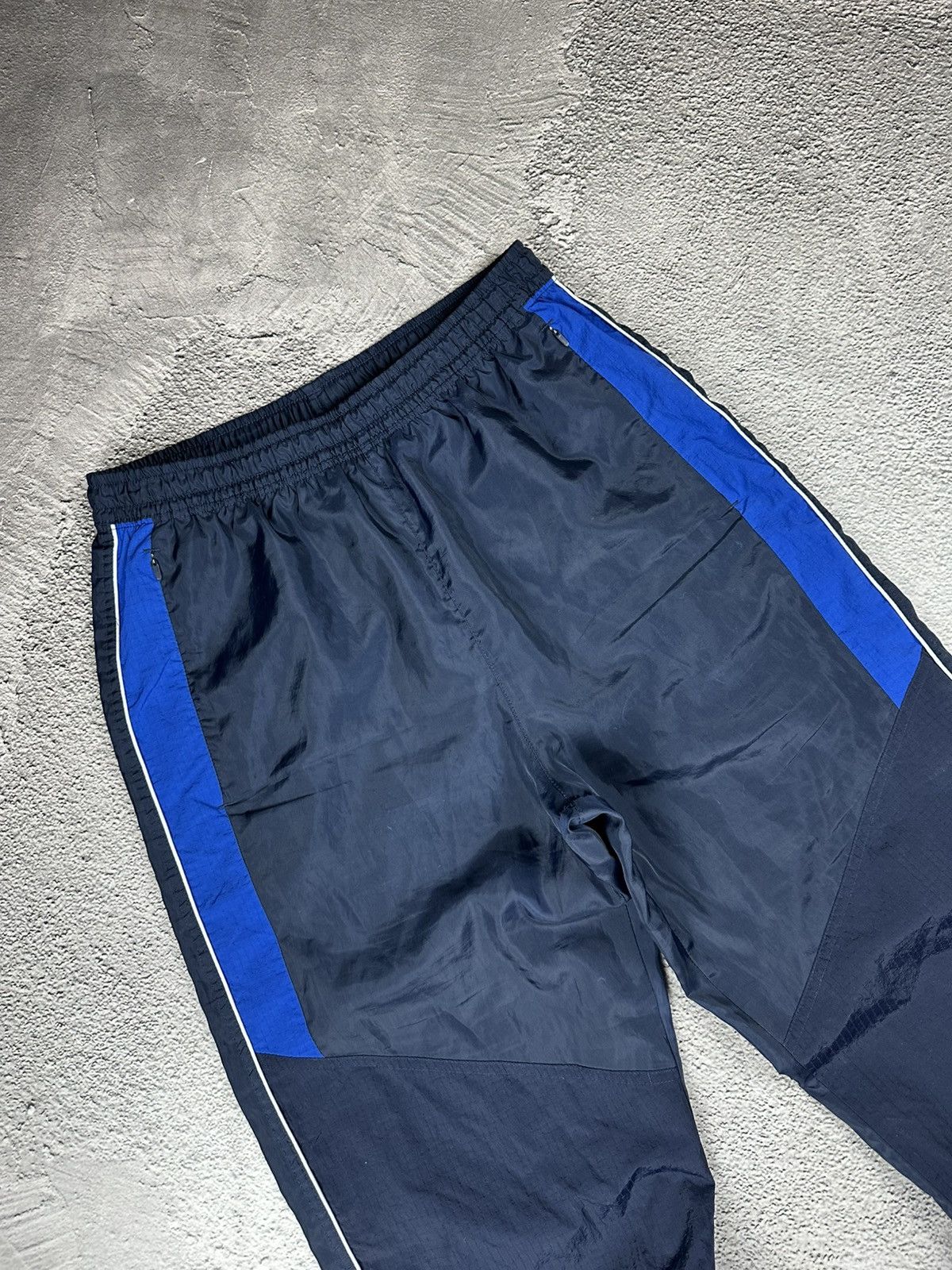 Nike Vintage Nike Nylon Track Pants Drill Y2K Style Baggy Size US 32 / EU 48 - 3 Thumbnail