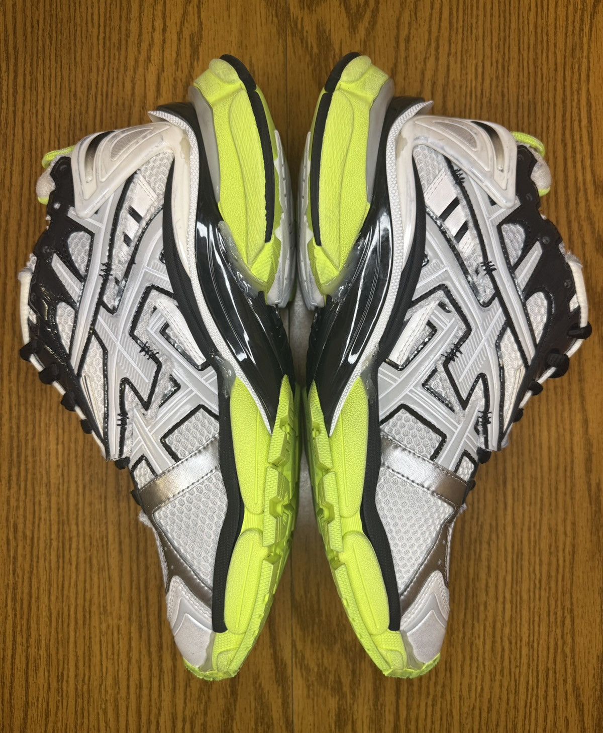 Balenciaga Balenciaga Runner Sneaker (White/Black/Fluo Yellow) Size US 12 / EU 45 - 4 Thumbnail